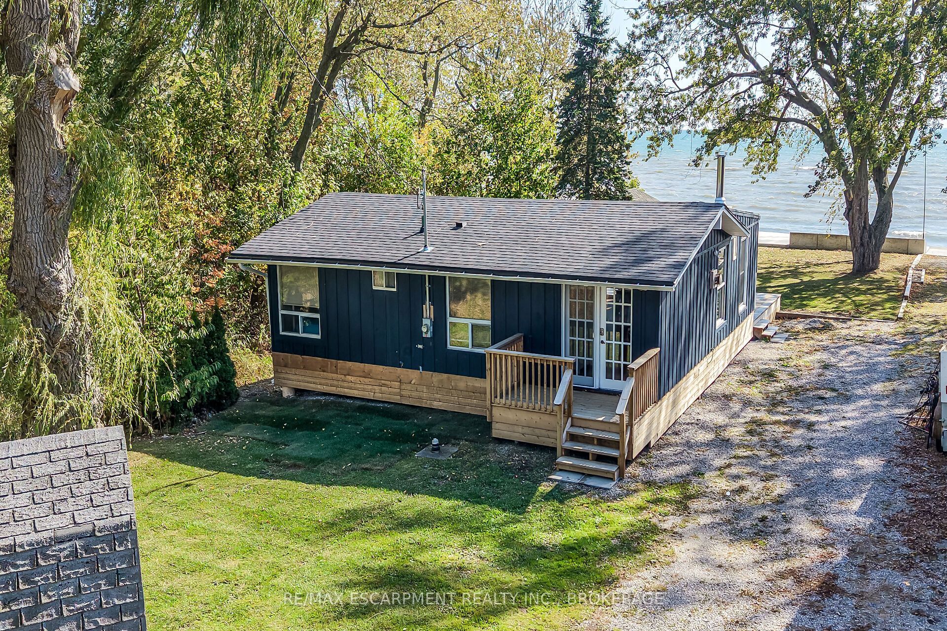 1778 Lakeshore Road Property Photo 1