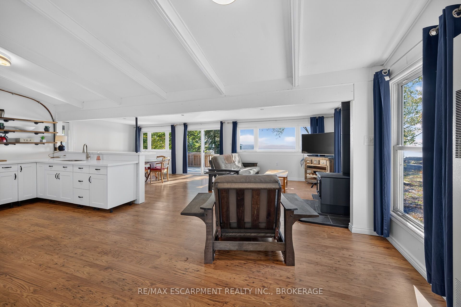1778 Lakeshore Road Property Photo 5