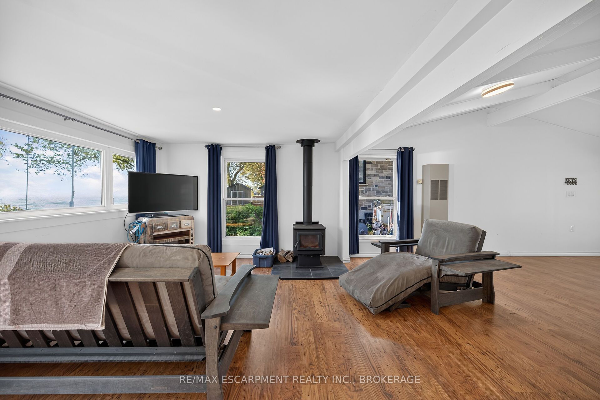 1778 Lakeshore Road Property Photo 8