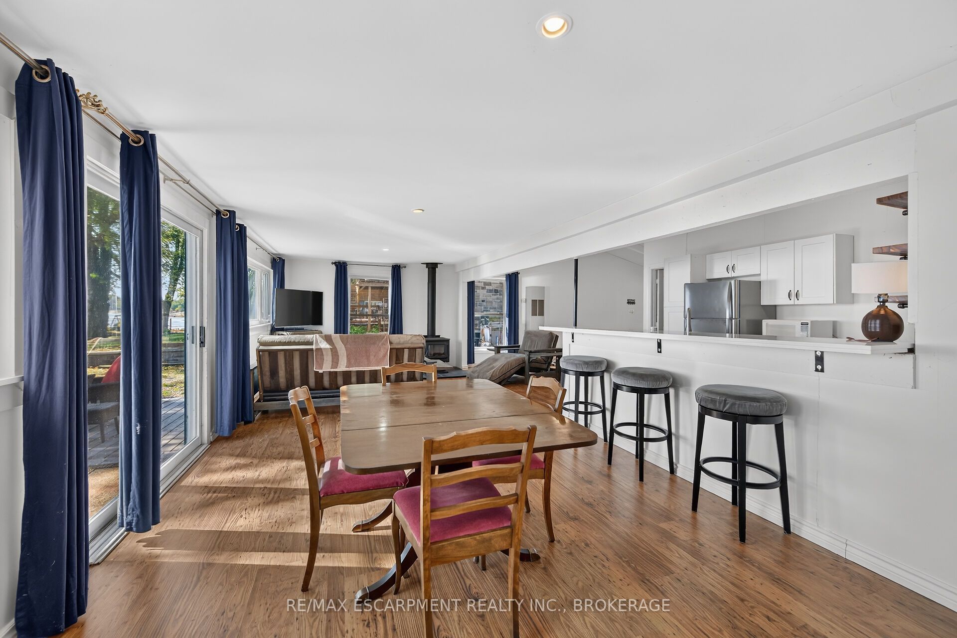 1778 Lakeshore Road Property Photo 12