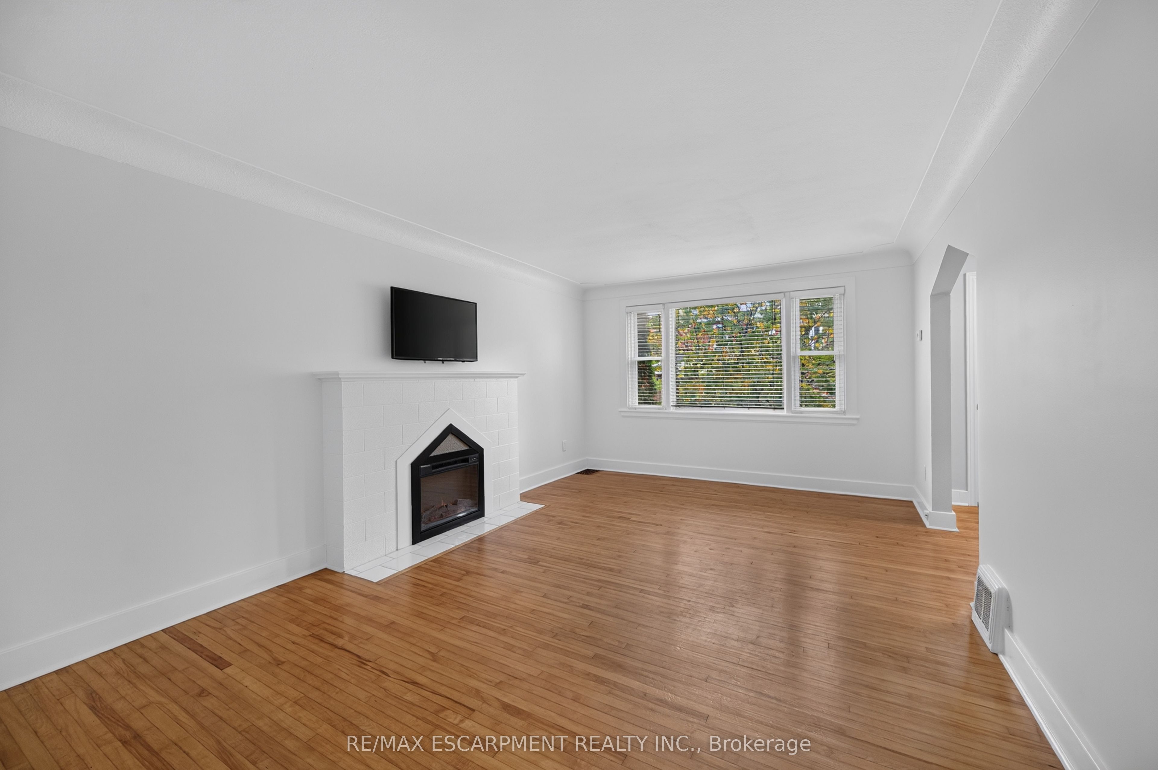 247 Homewood Avenue Property Photo 8