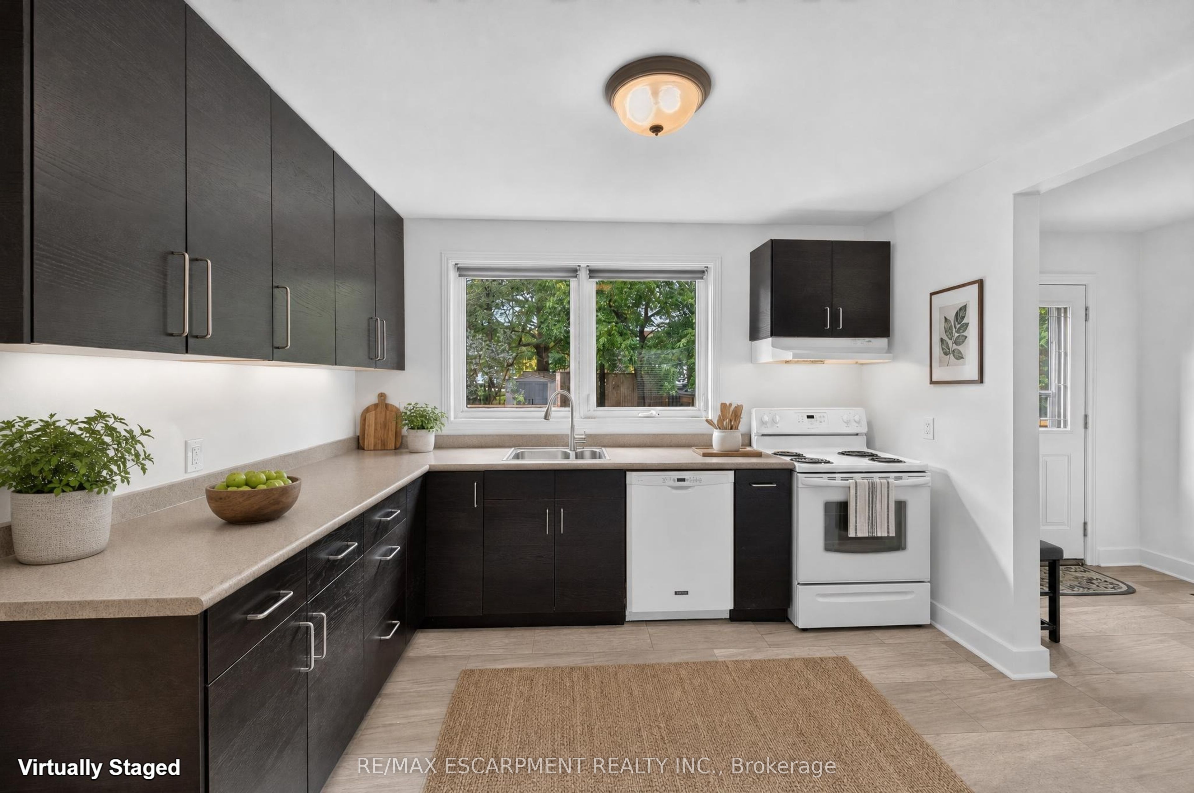 247 Homewood Avenue Property Photo 11