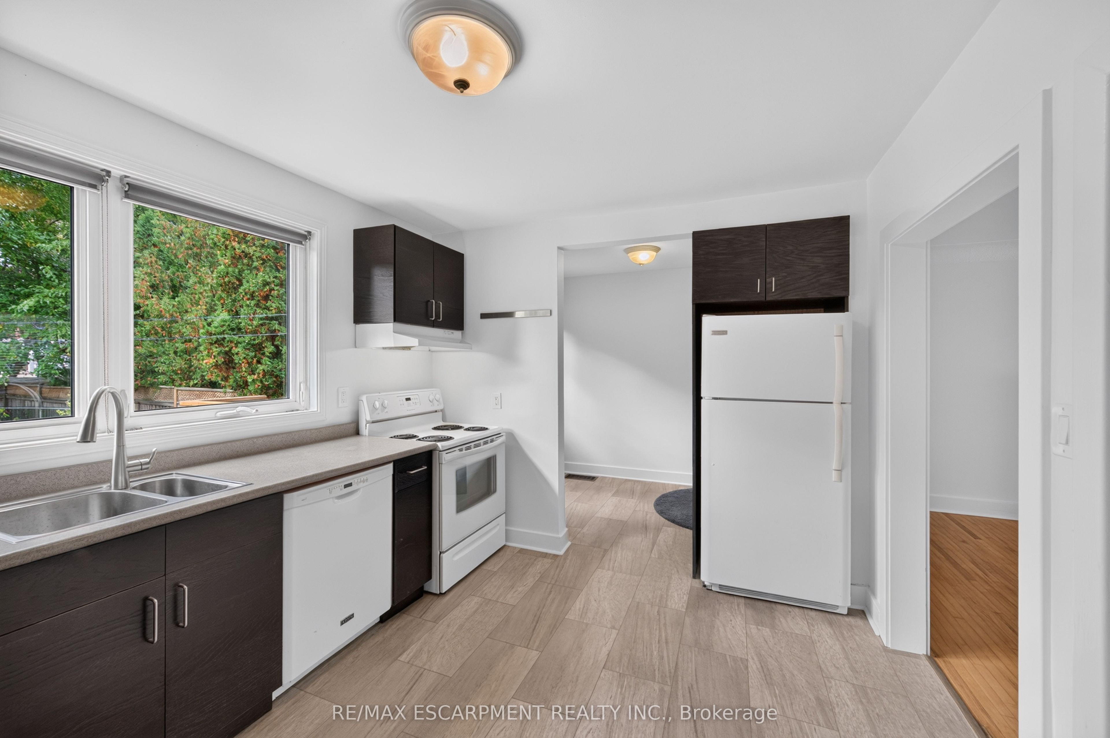 247 Homewood Avenue Property Photo 12