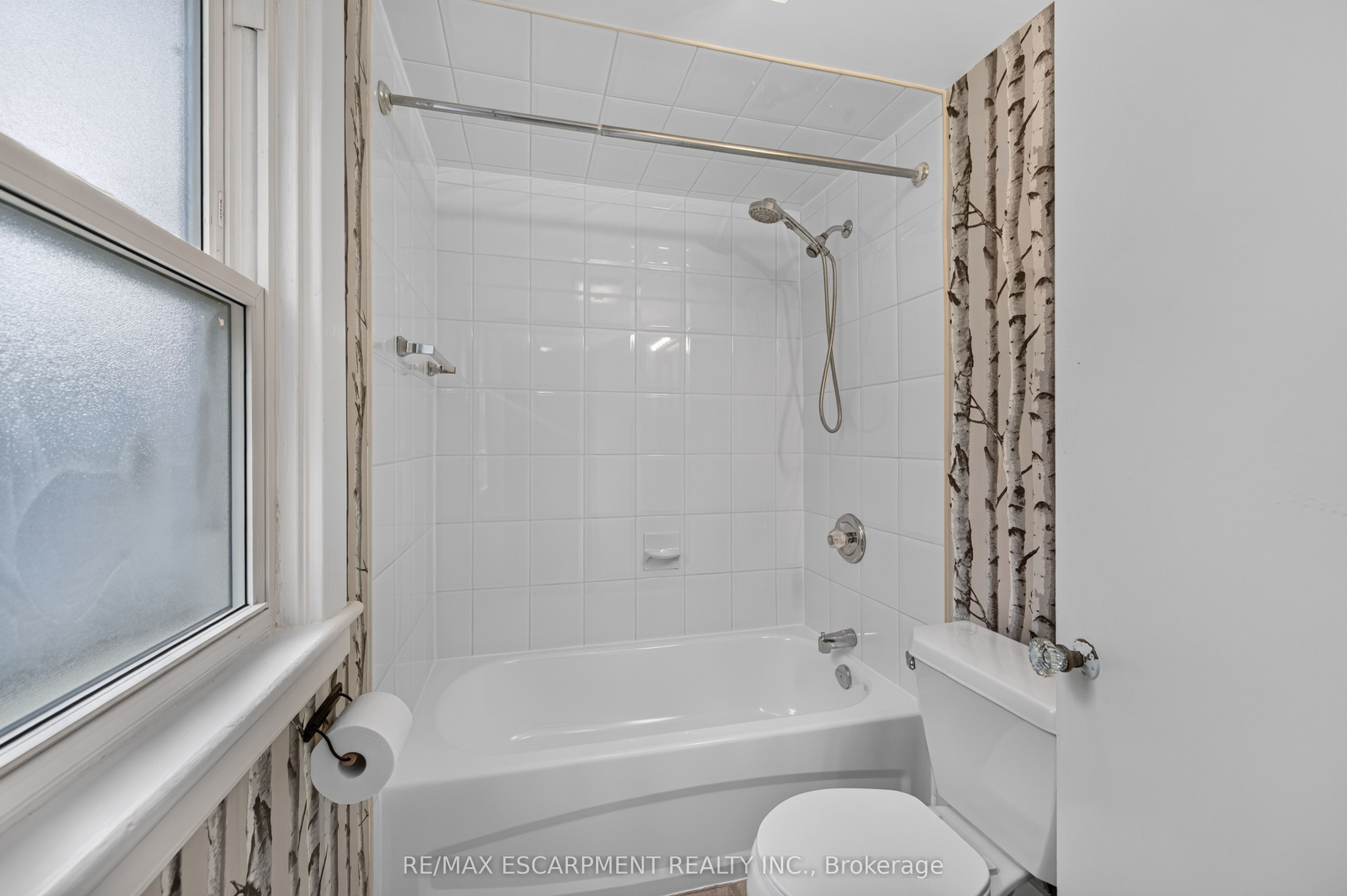 247 Homewood Avenue Property Photo 25