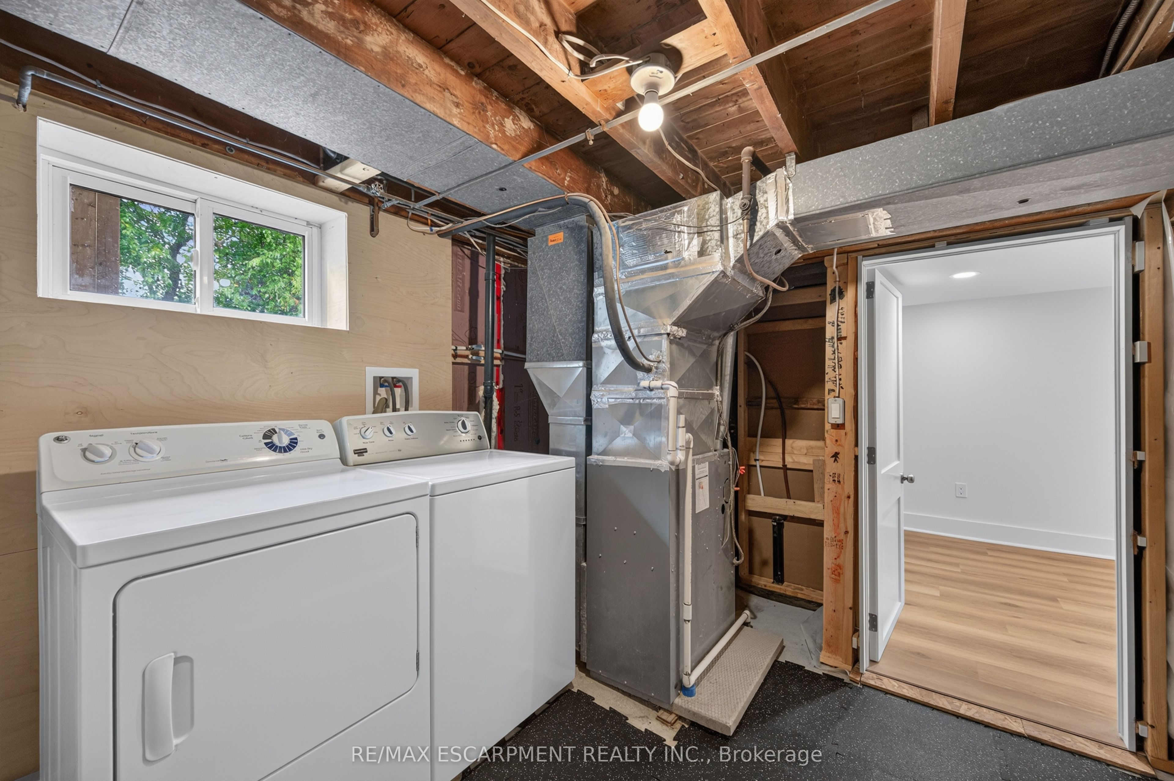 247 Homewood Avenue Property Photo 32