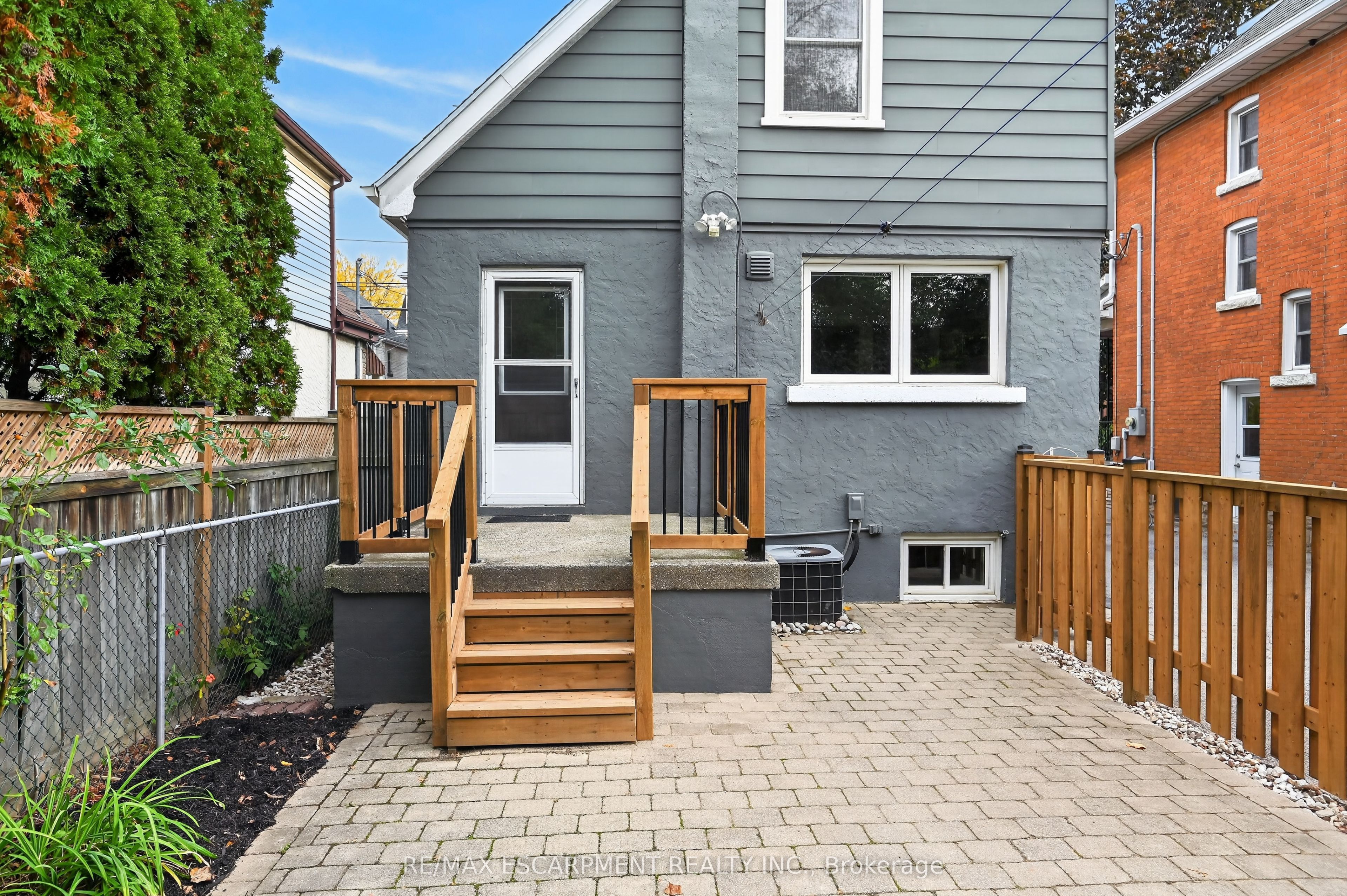 247 Homewood Avenue Property Photo 40