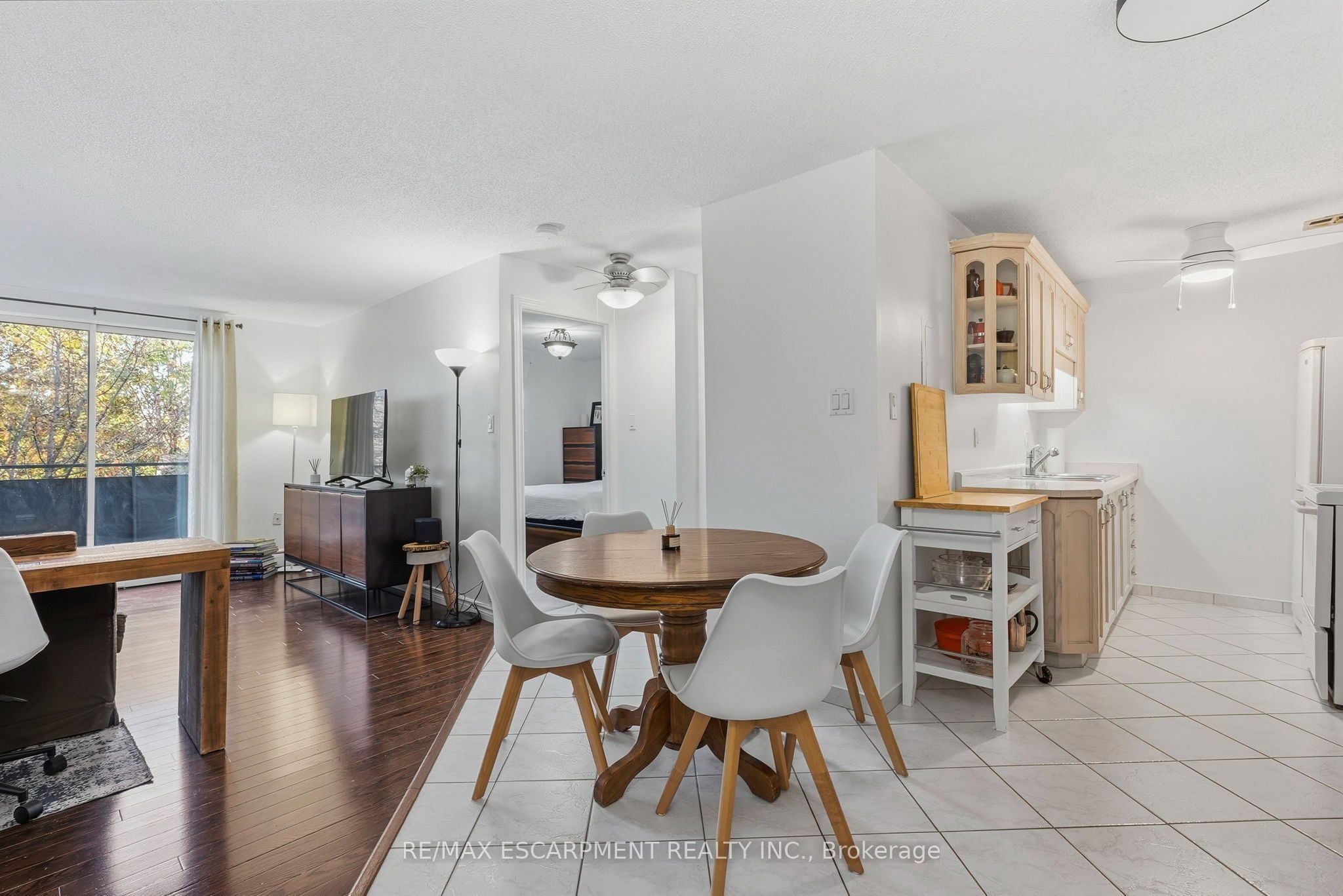 893 Concession Street 207 Property Photo 1
