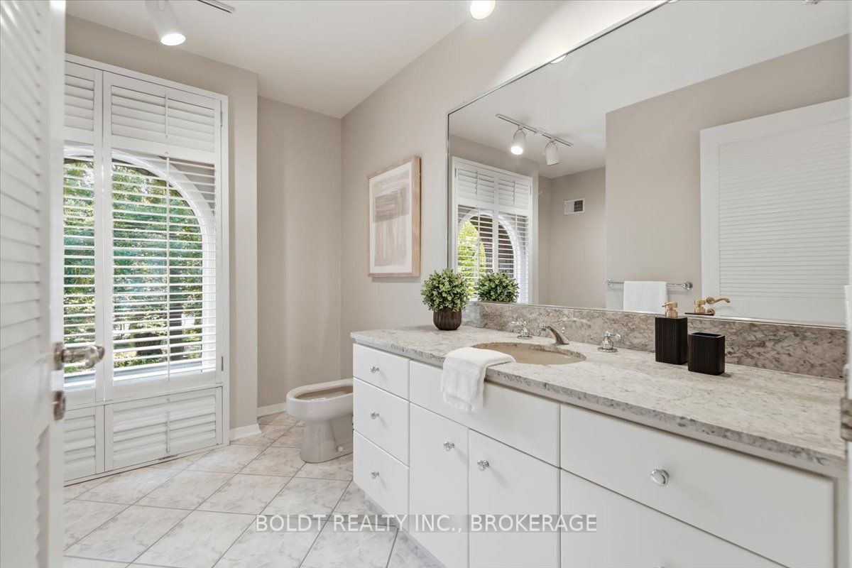 290 Riverview Boulevard Property Photo 33