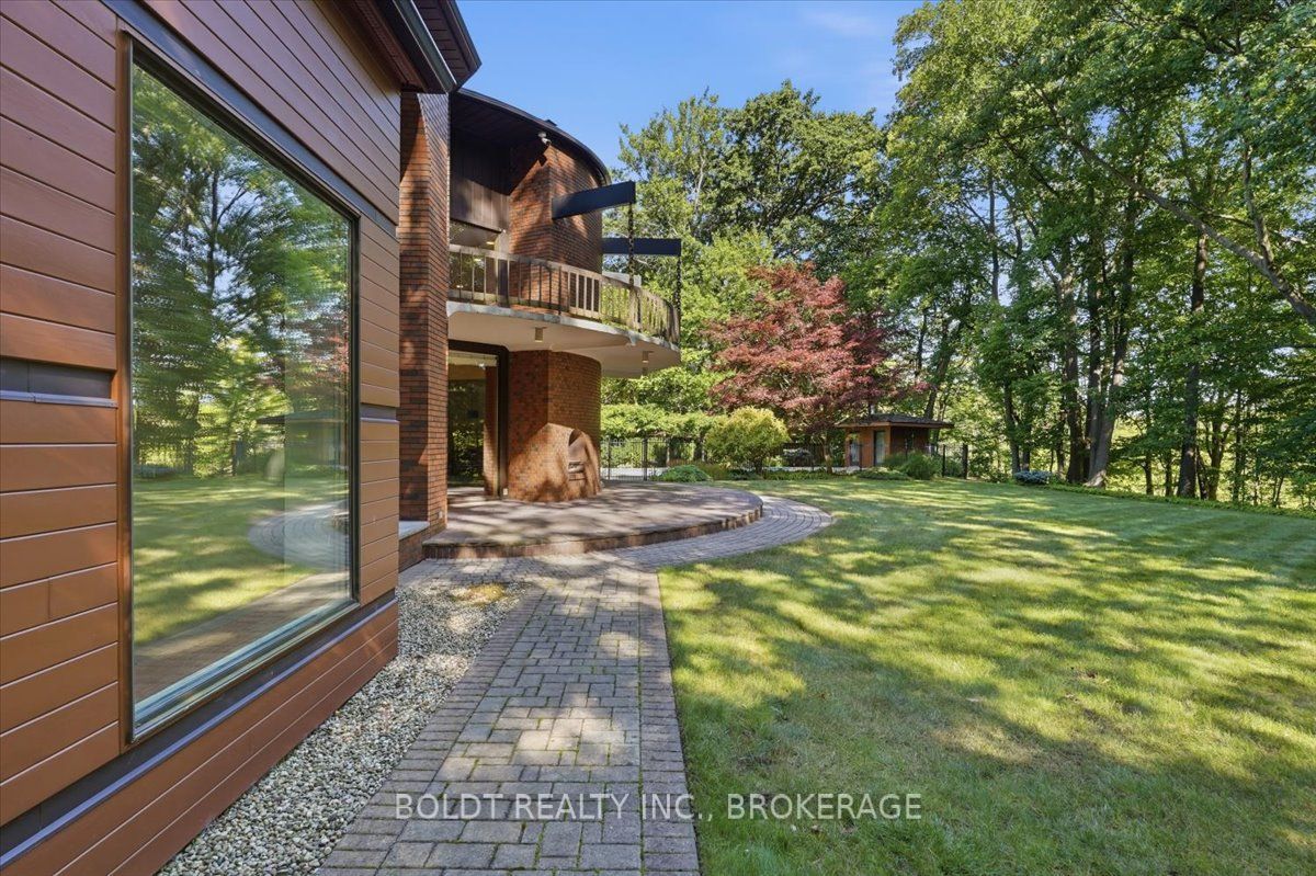 290 Riverview Boulevard Property Photo 40