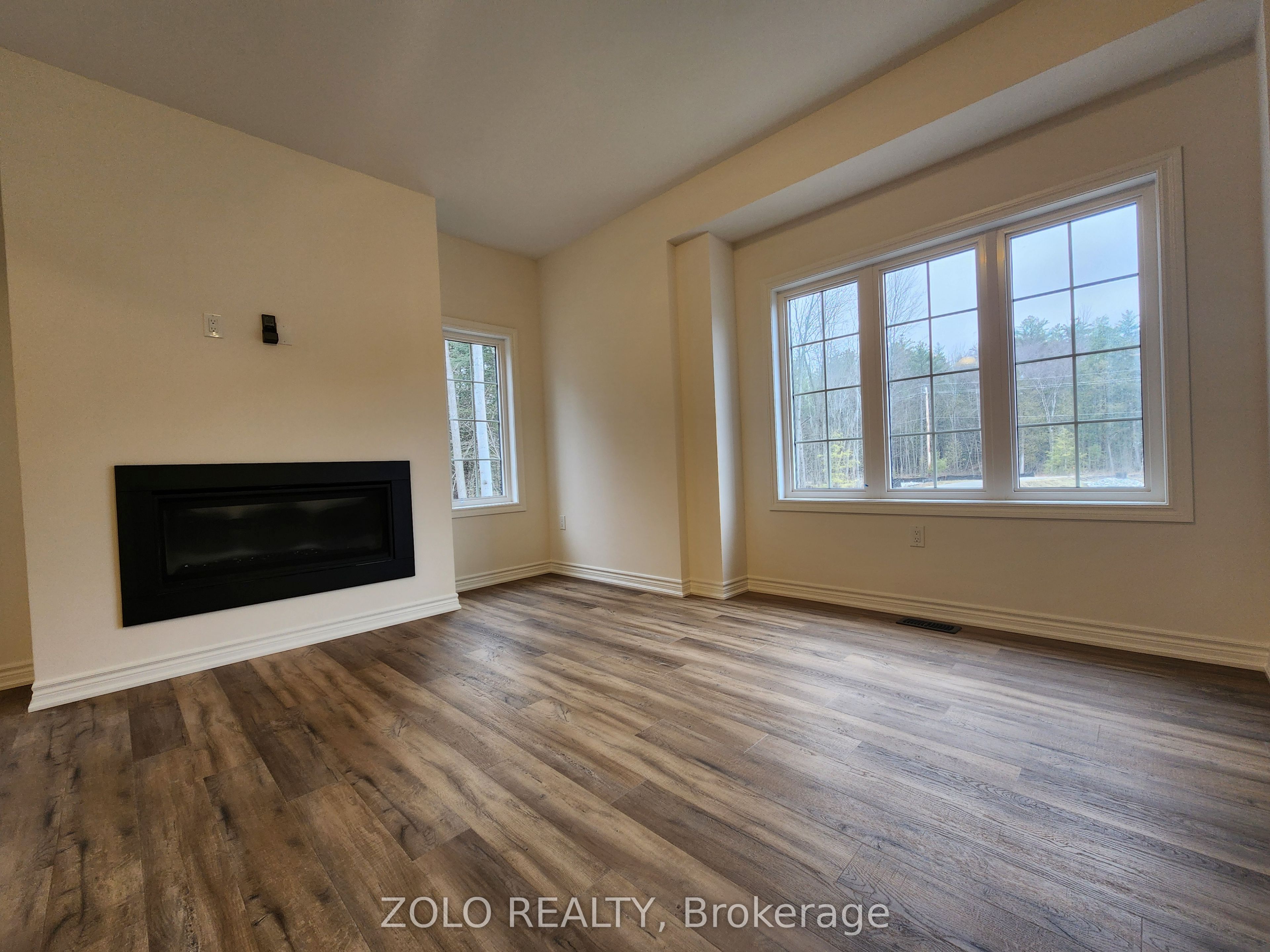 455 Beechwood Forest Lane Property Photo 4