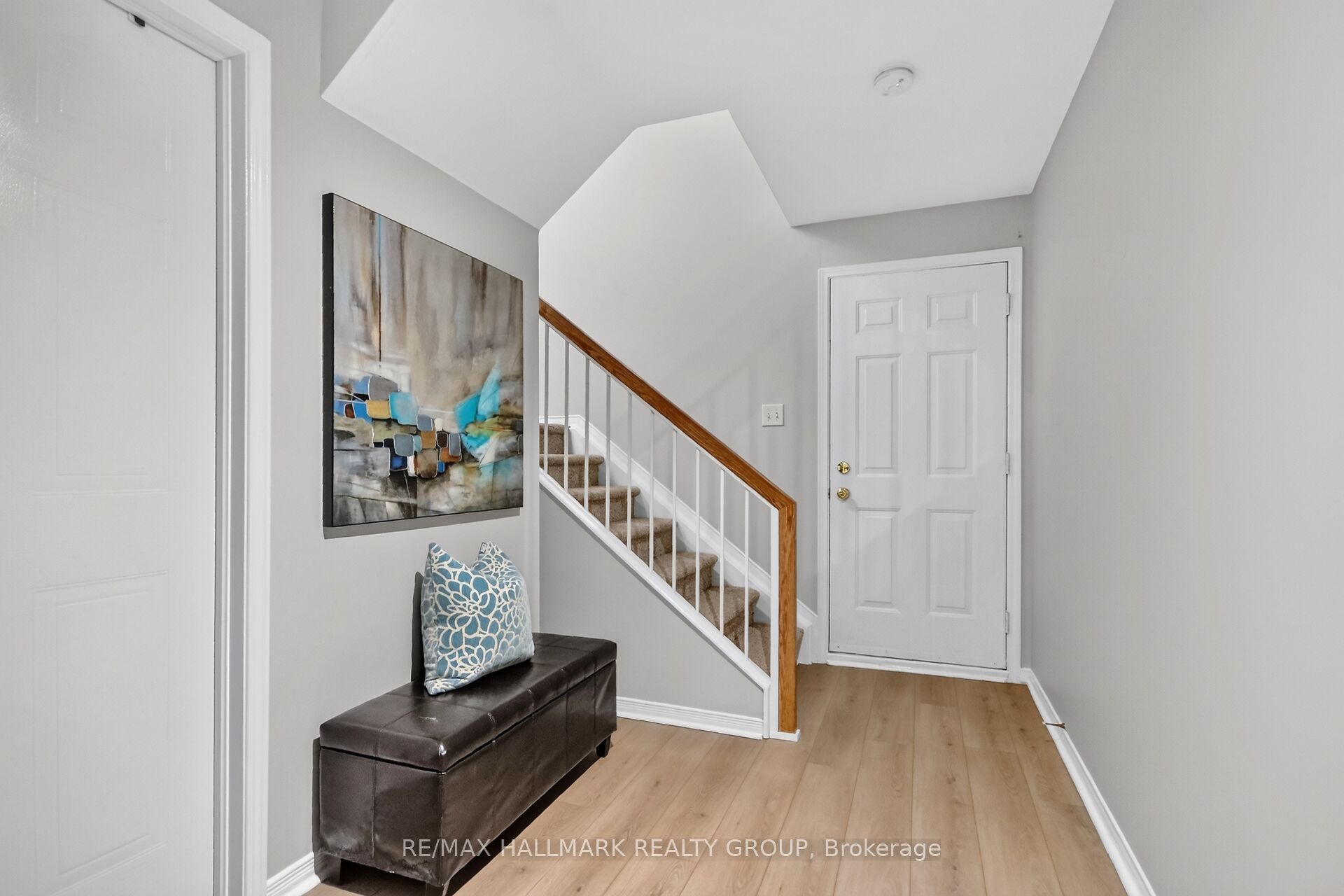 10e Daybreak Street Property Photo 7