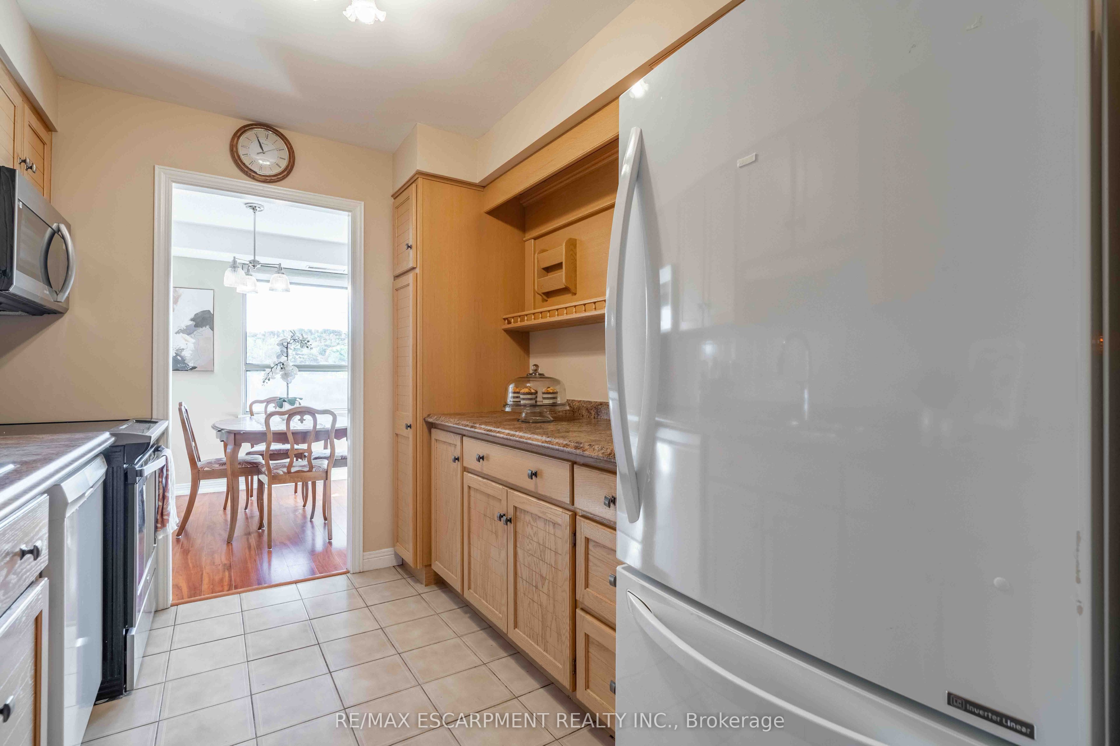 6 Village Green Boulevard 606 Property Photo 7