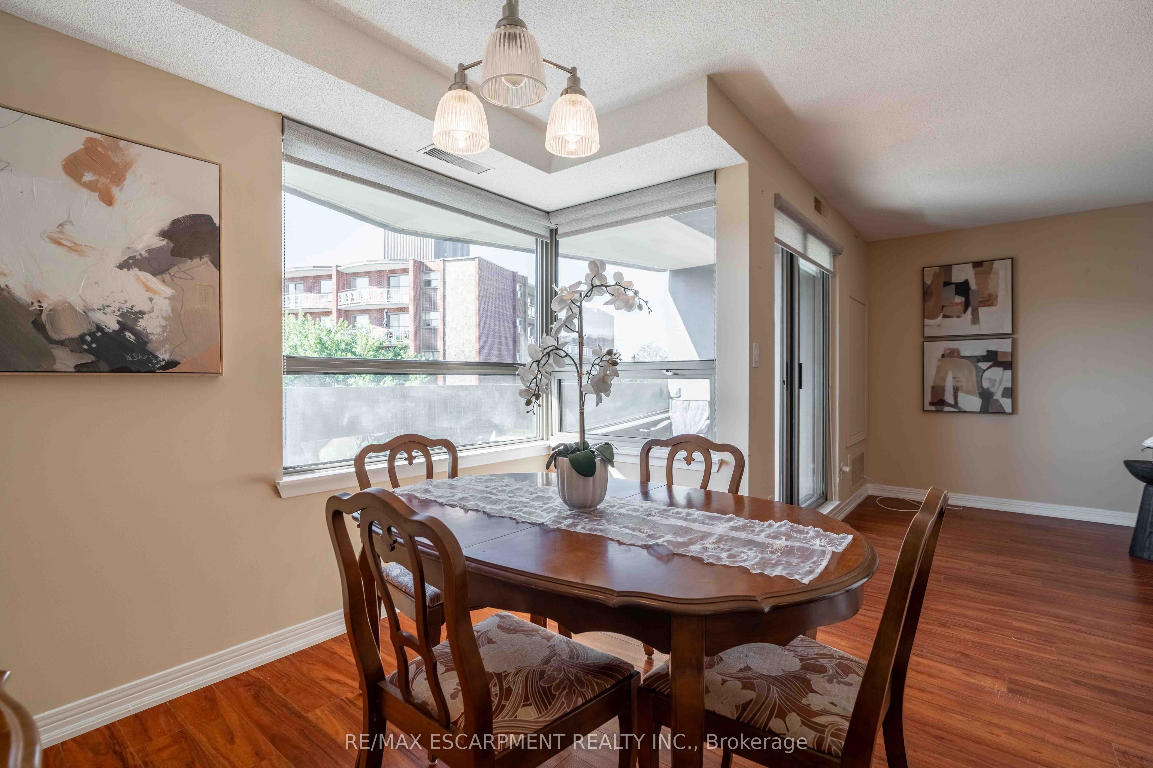 6 Village Green Boulevard 606 Property Photo 11