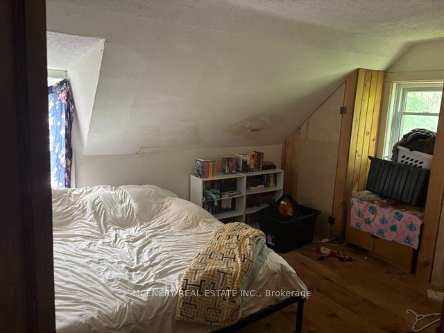 112 Queen Street W Property Photo 14