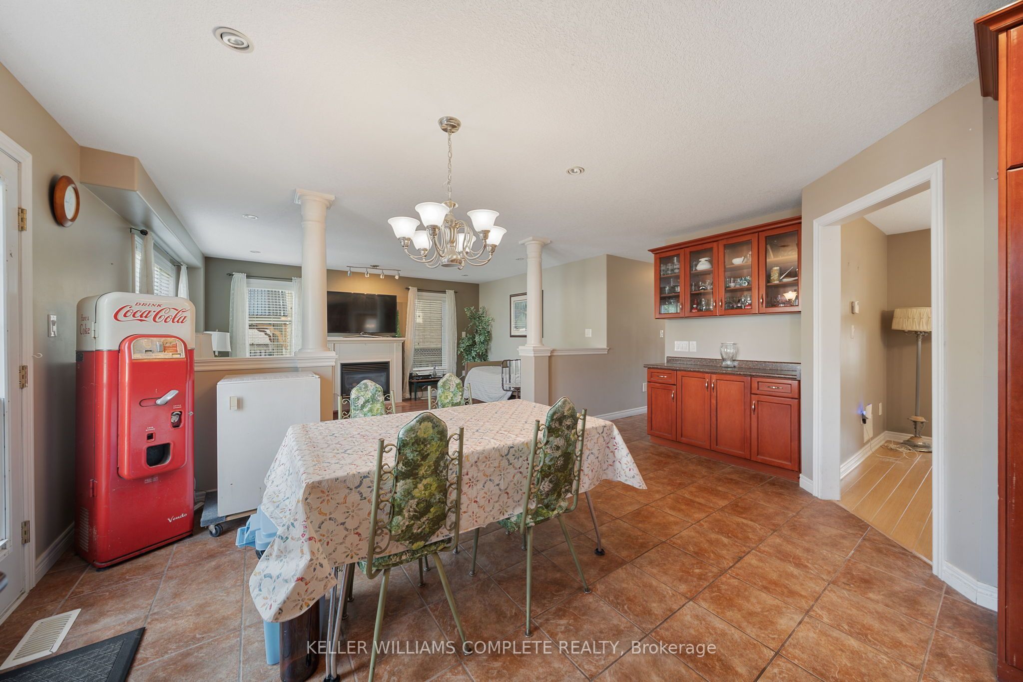386 Old Mud Street Property Photo 12