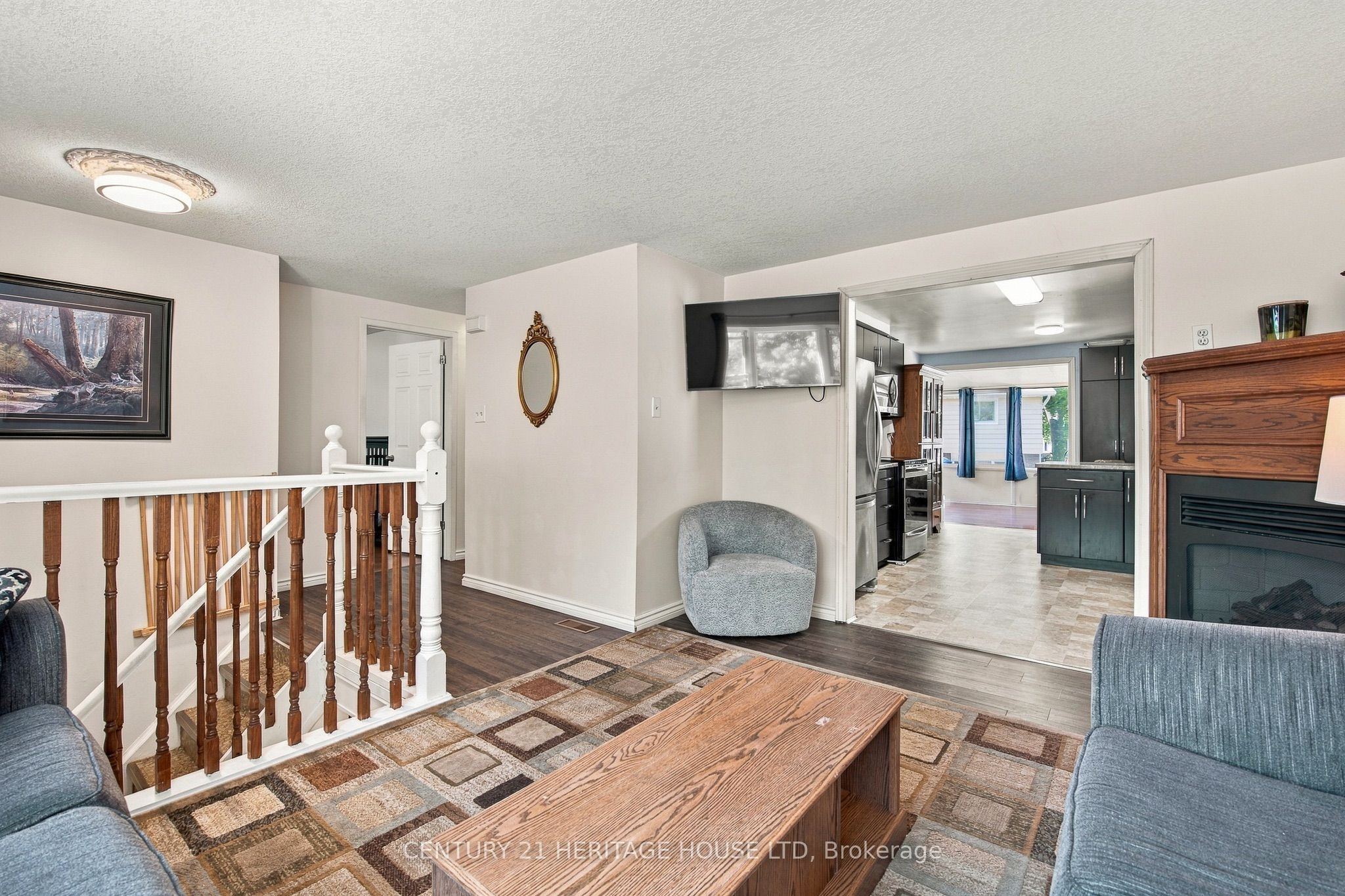 664 Hillview Road Property Photo 10