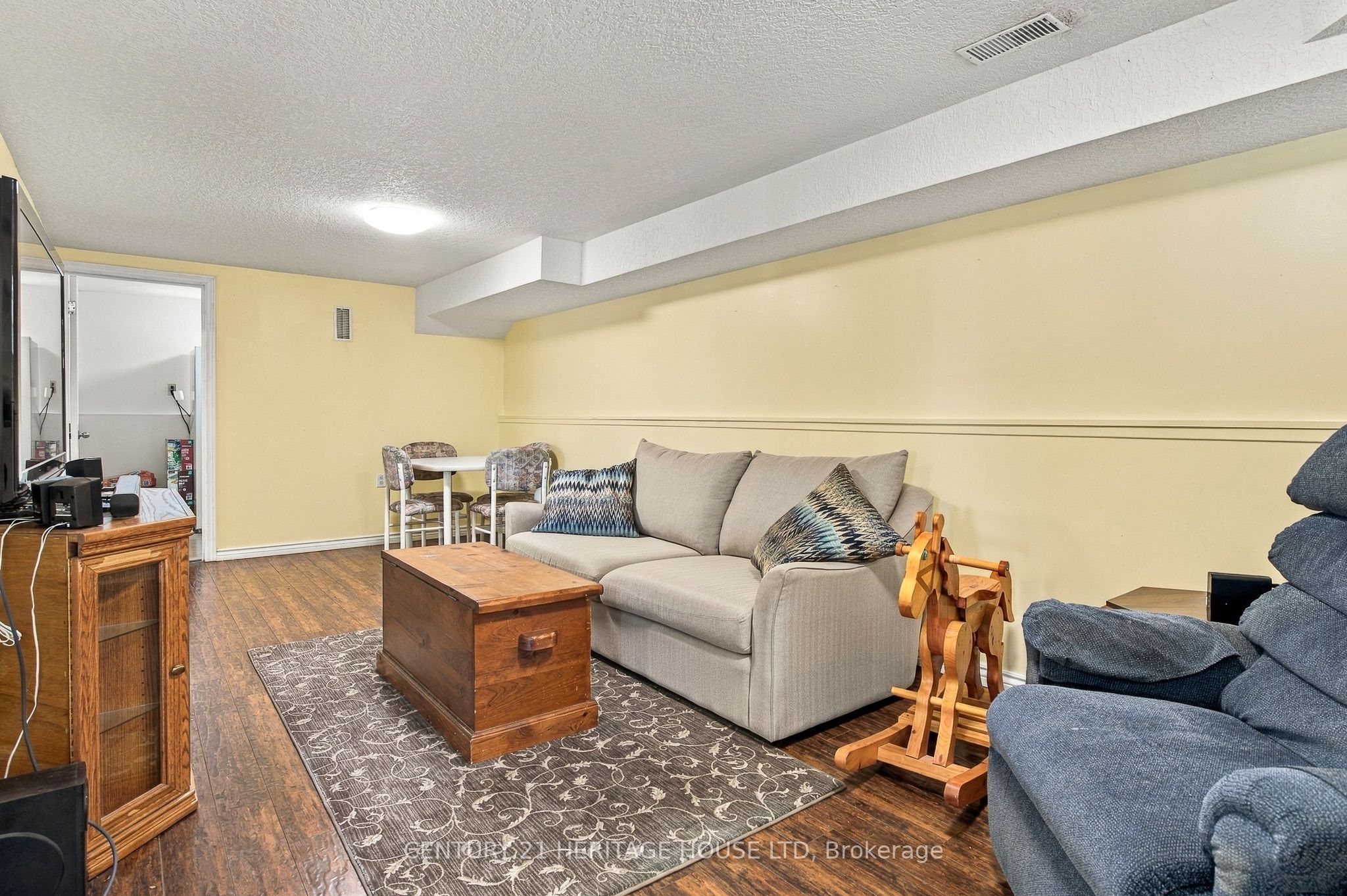 664 Hillview Road Property Photo 22