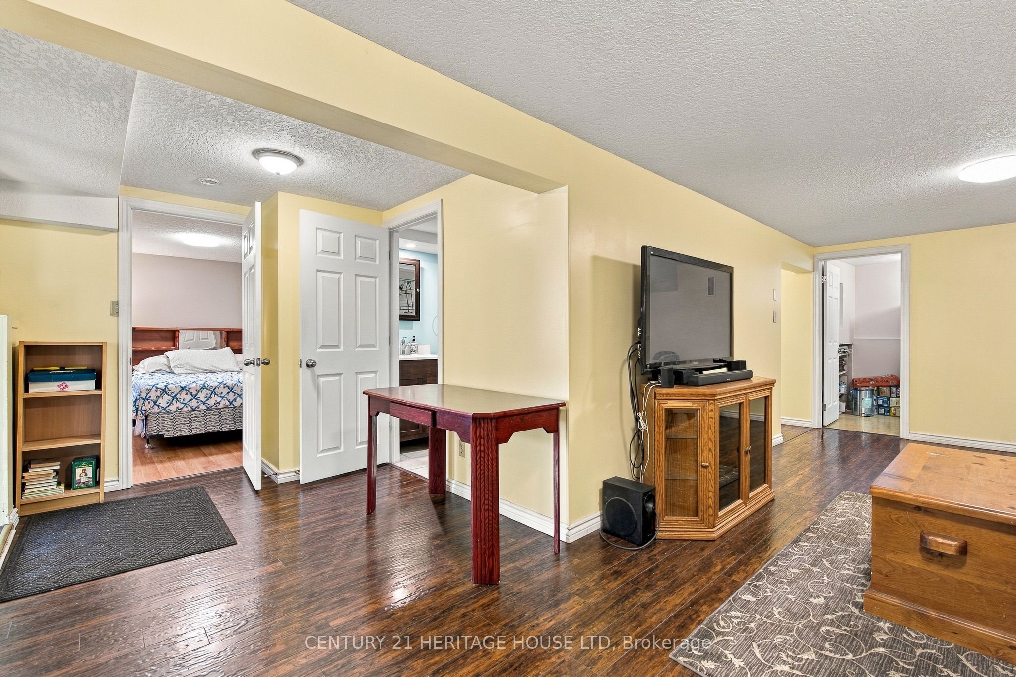 664 Hillview Road Property Photo 23