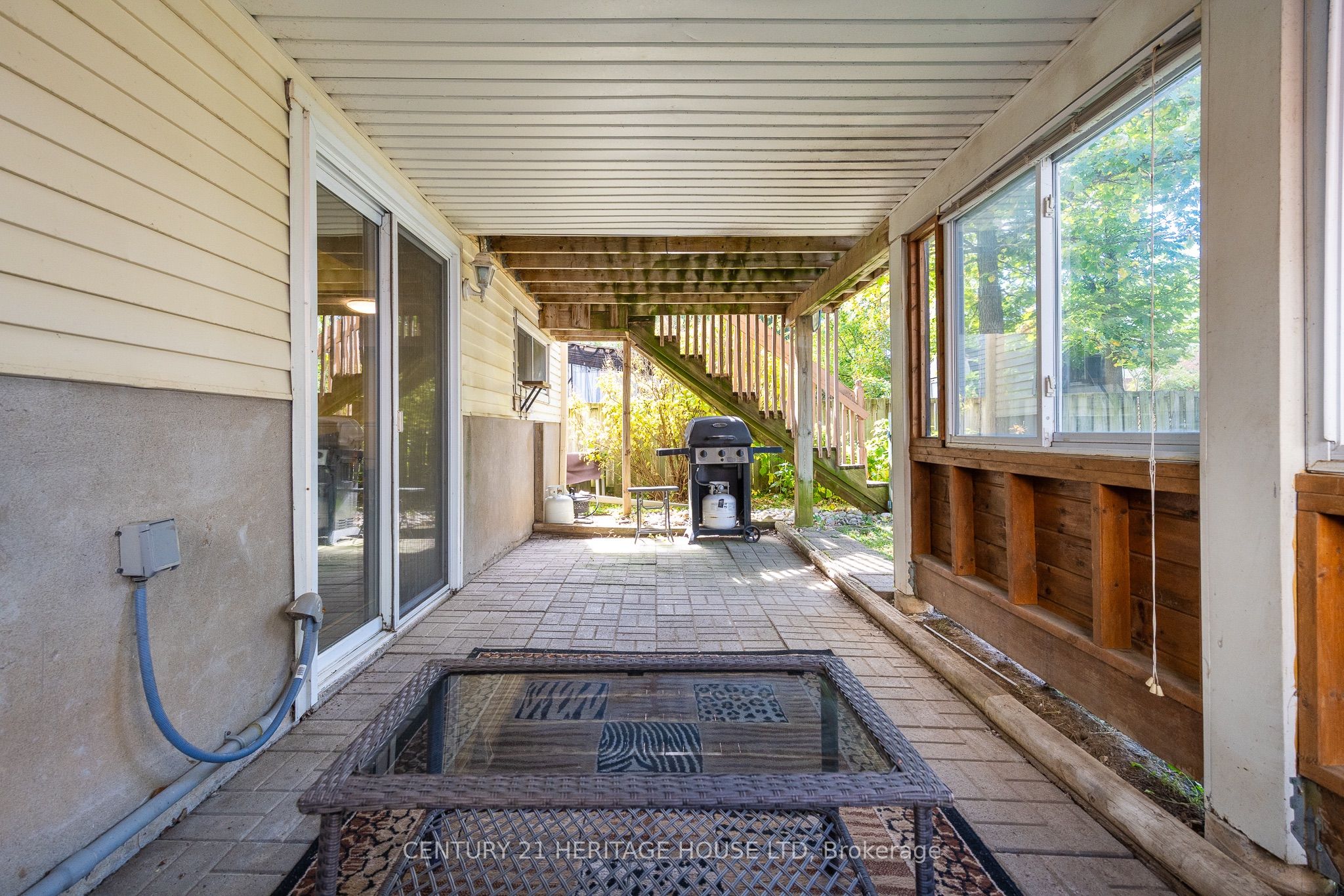 664 Hillview Road Property Photo 34