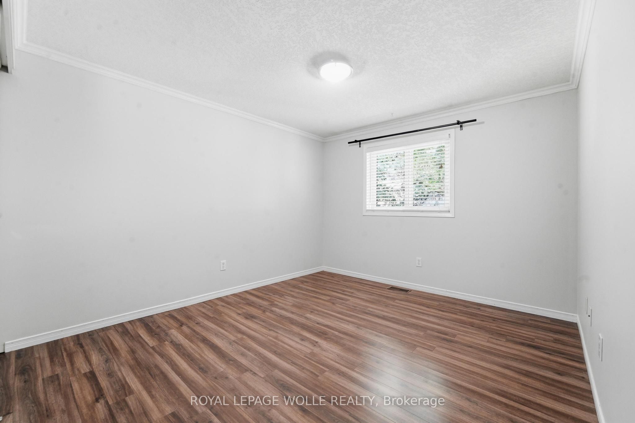 449 Exmoor Street Property Photo 18