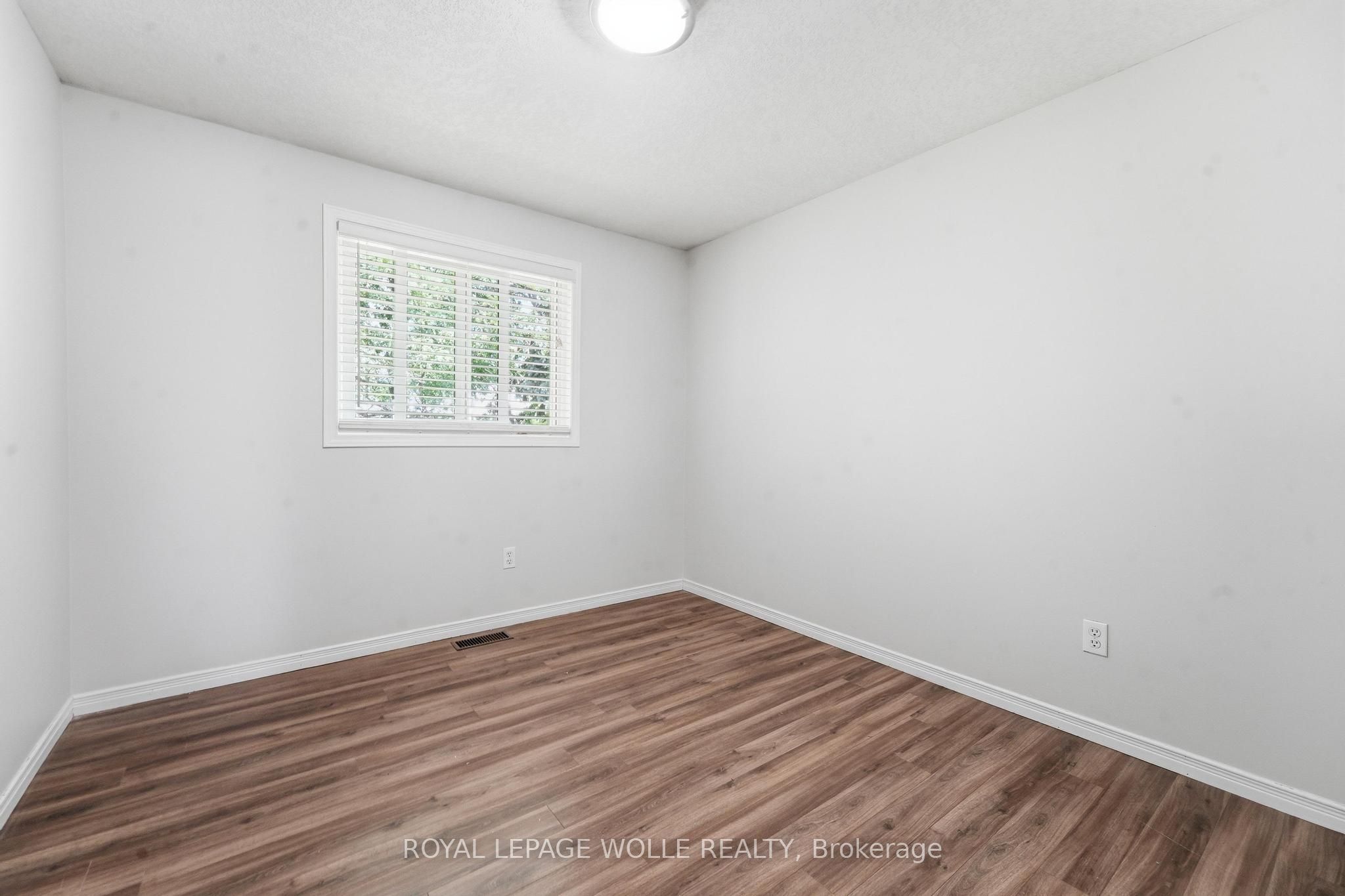 449 Exmoor Street Property Photo 19