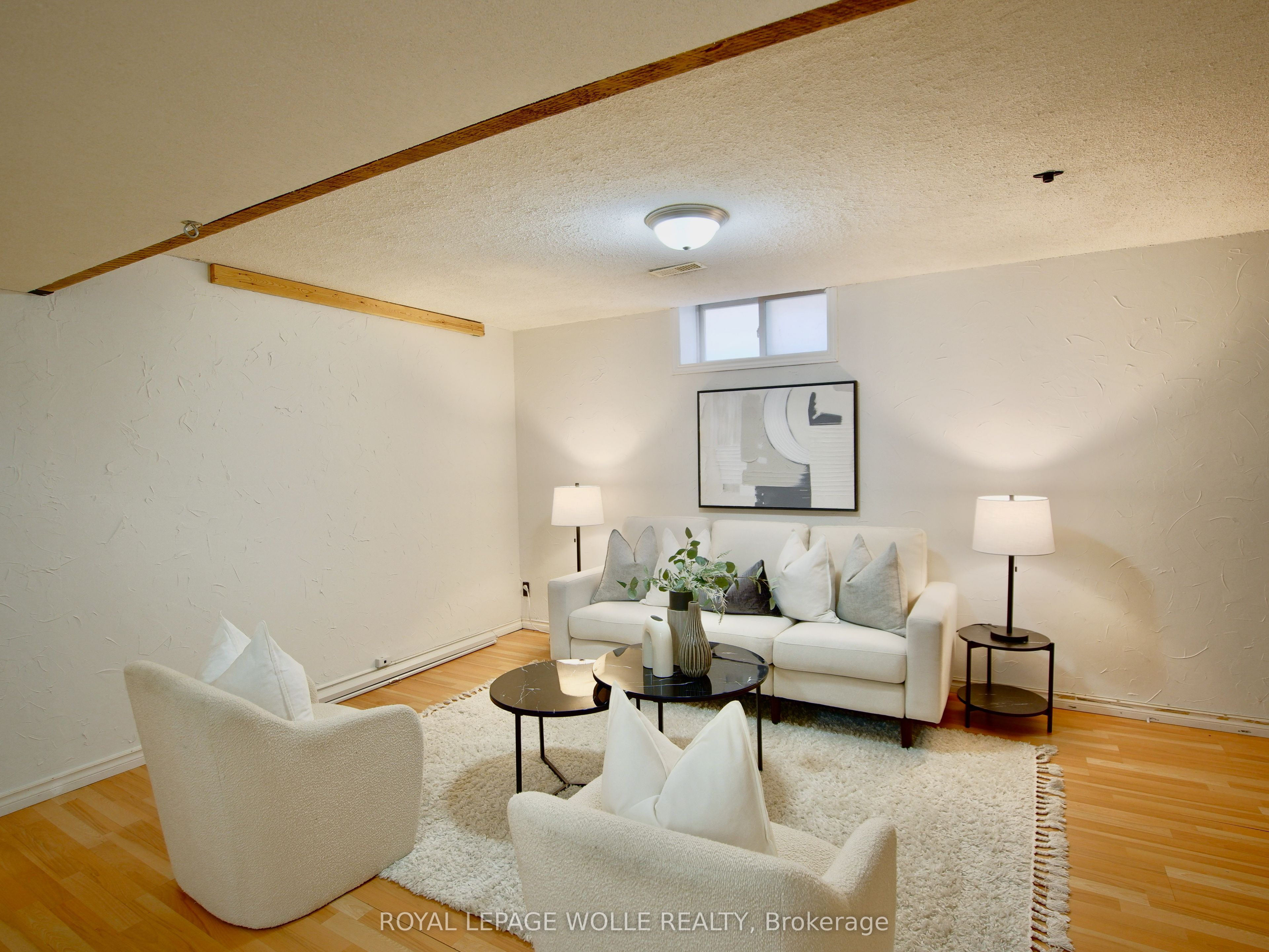 449 Exmoor Street Property Photo 27
