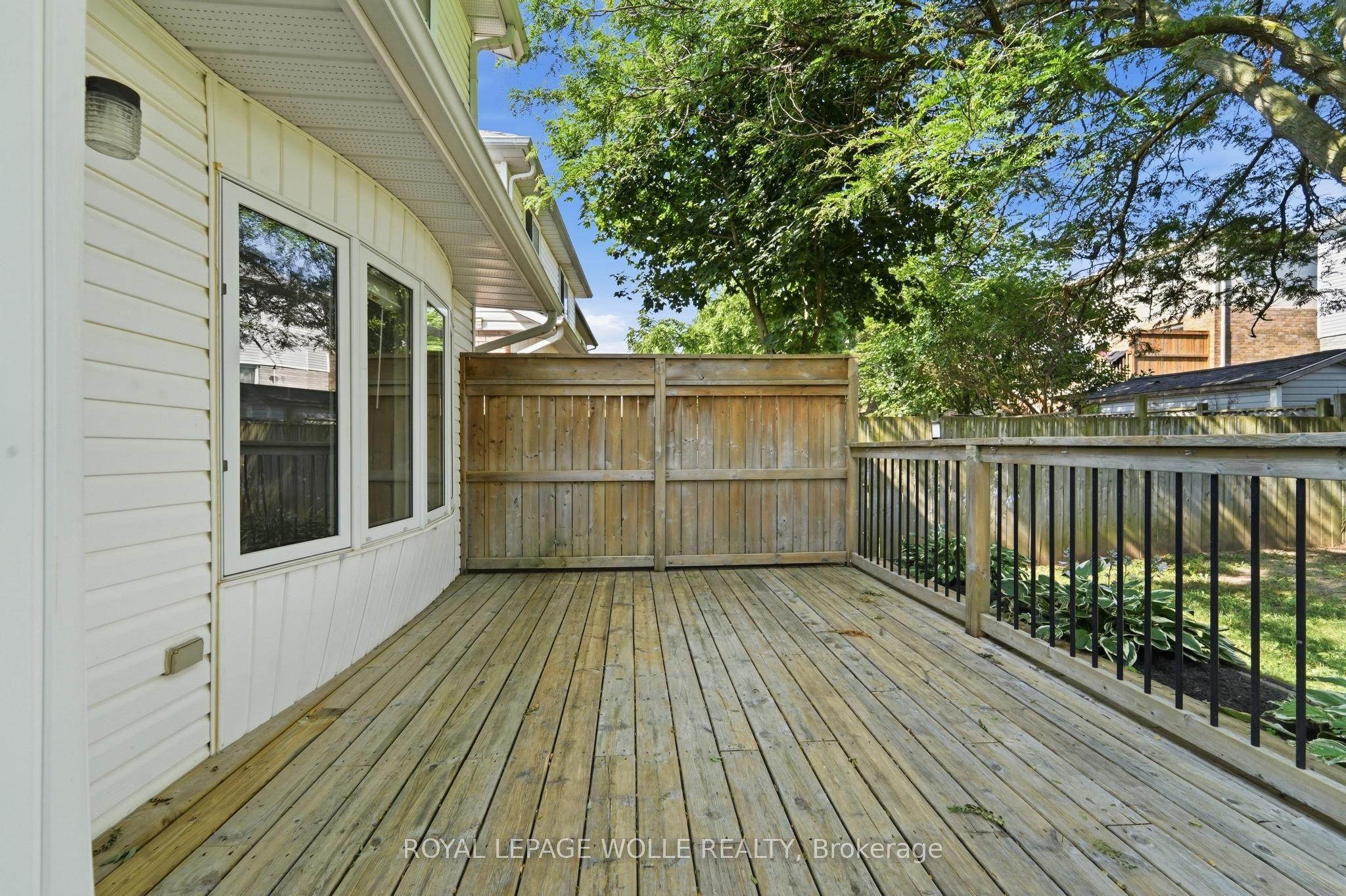 449 Exmoor Street Property Photo 33