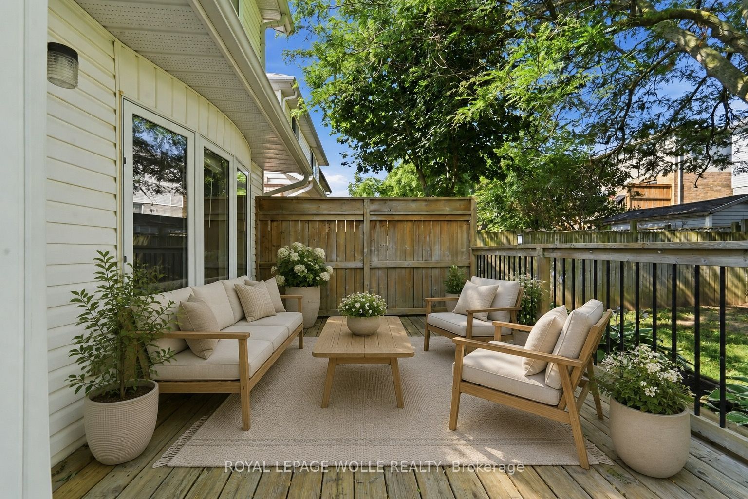 449 Exmoor Street Property Photo 34