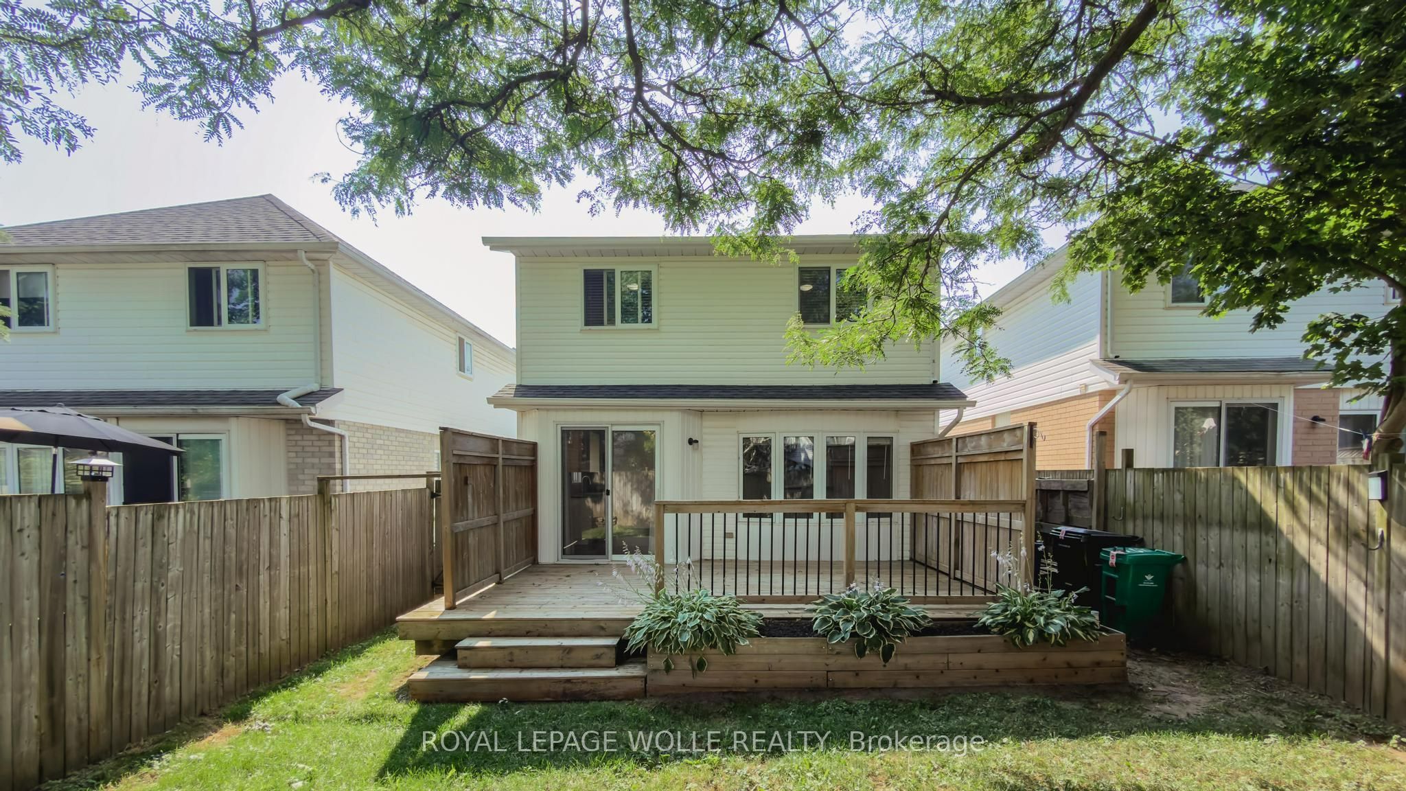 449 Exmoor Street Property Photo 36