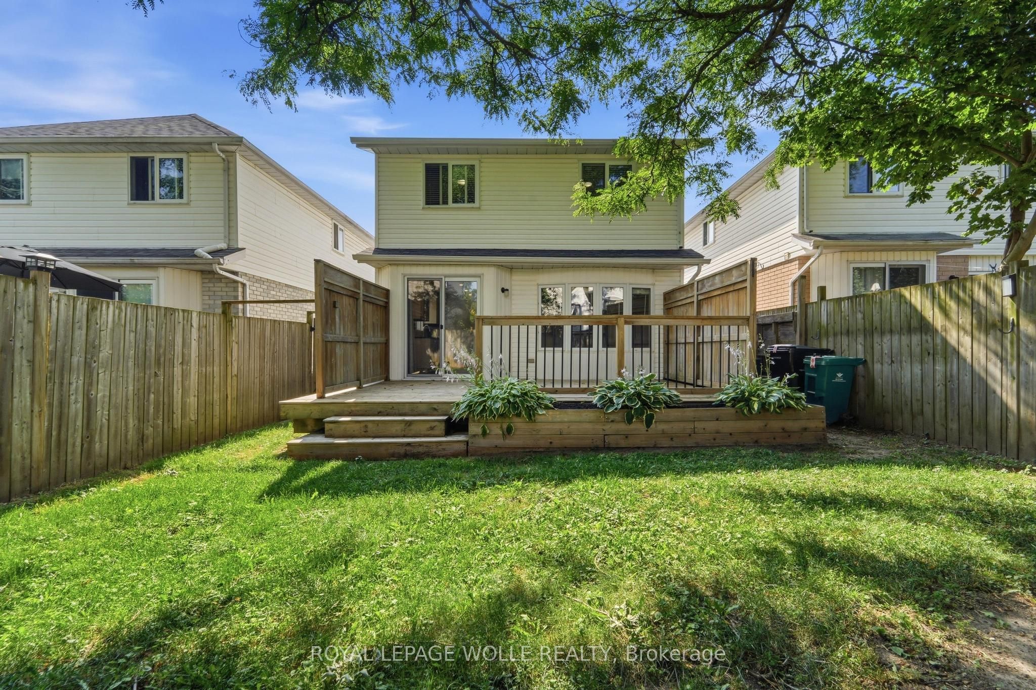 449 Exmoor Street Property Photo 37