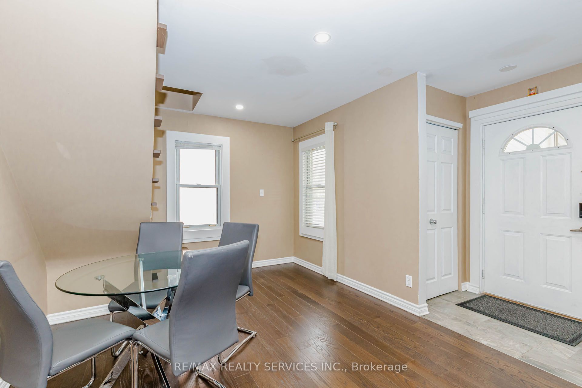 5315 Ontario Avenue Property Photo 6