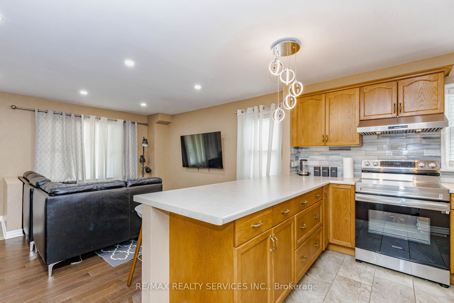 5315 Ontario Avenue Property Photo 11