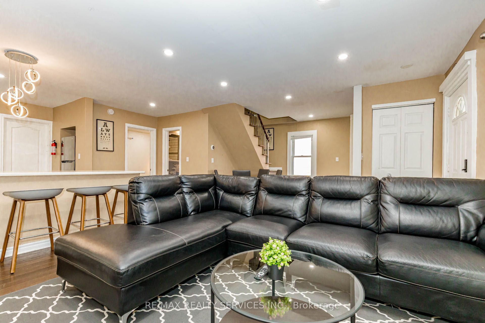 5315 Ontario Avenue Property Photo 14
