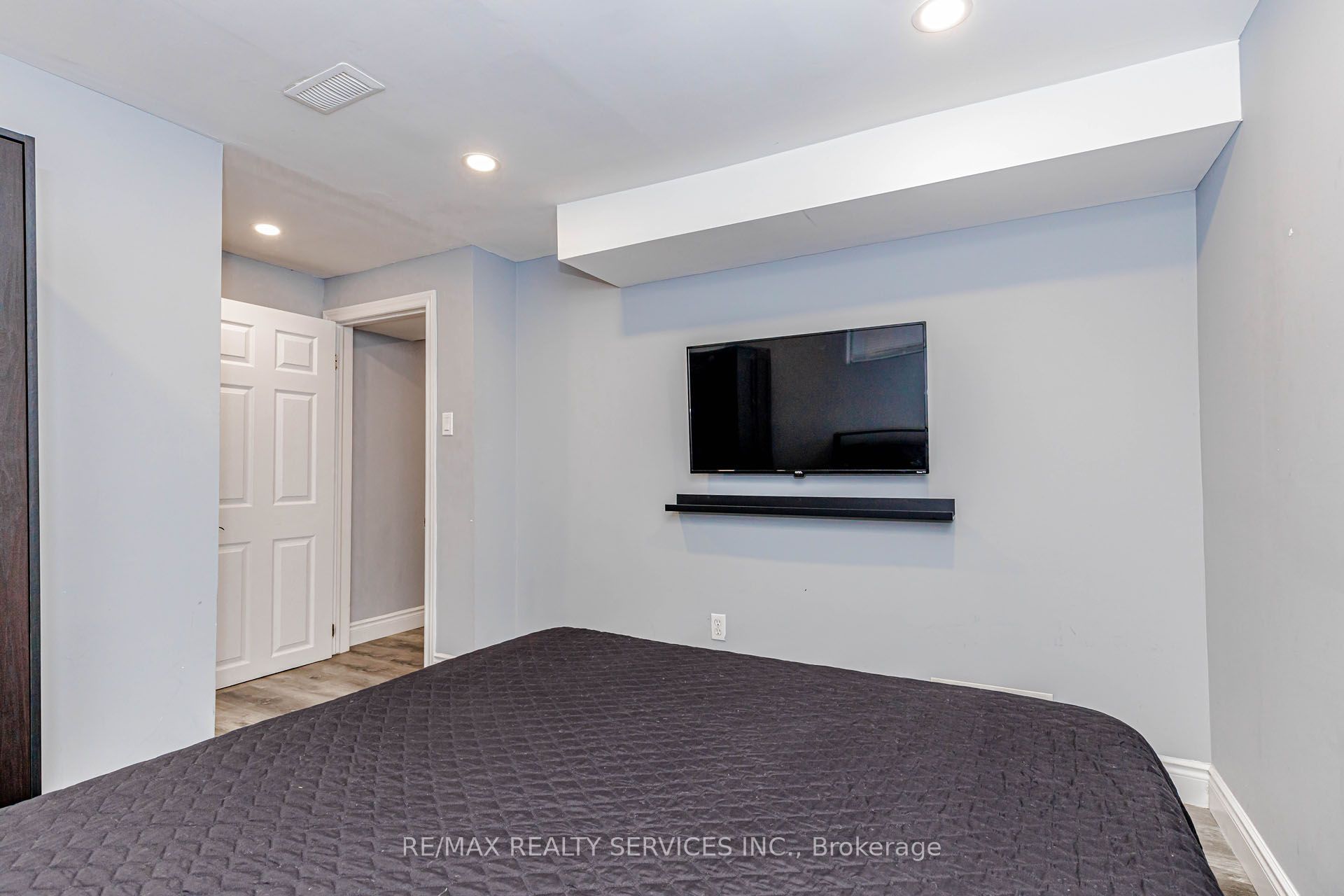 5315 Ontario Avenue Property Photo 21