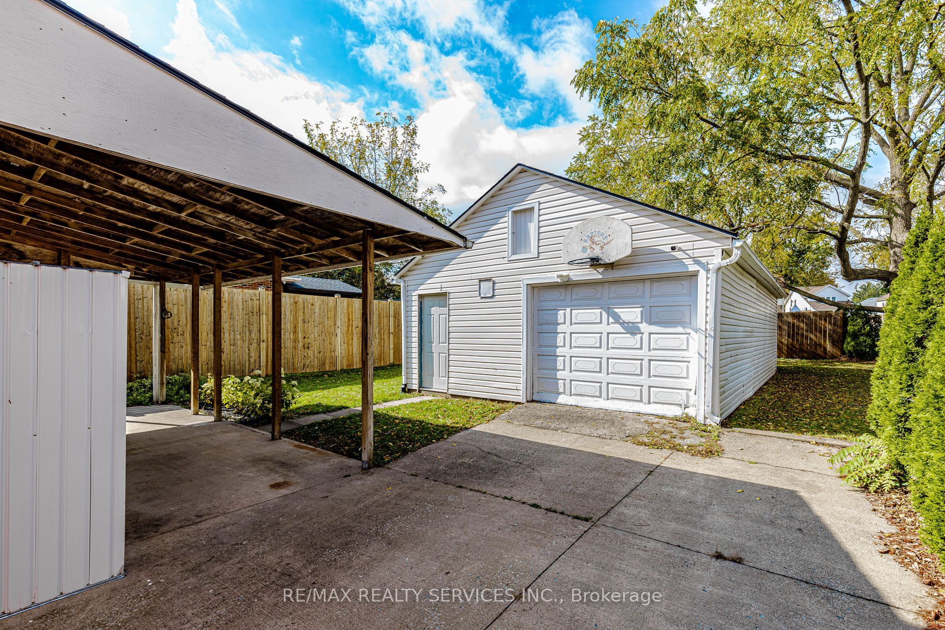 5315 Ontario Avenue Property Photo 45