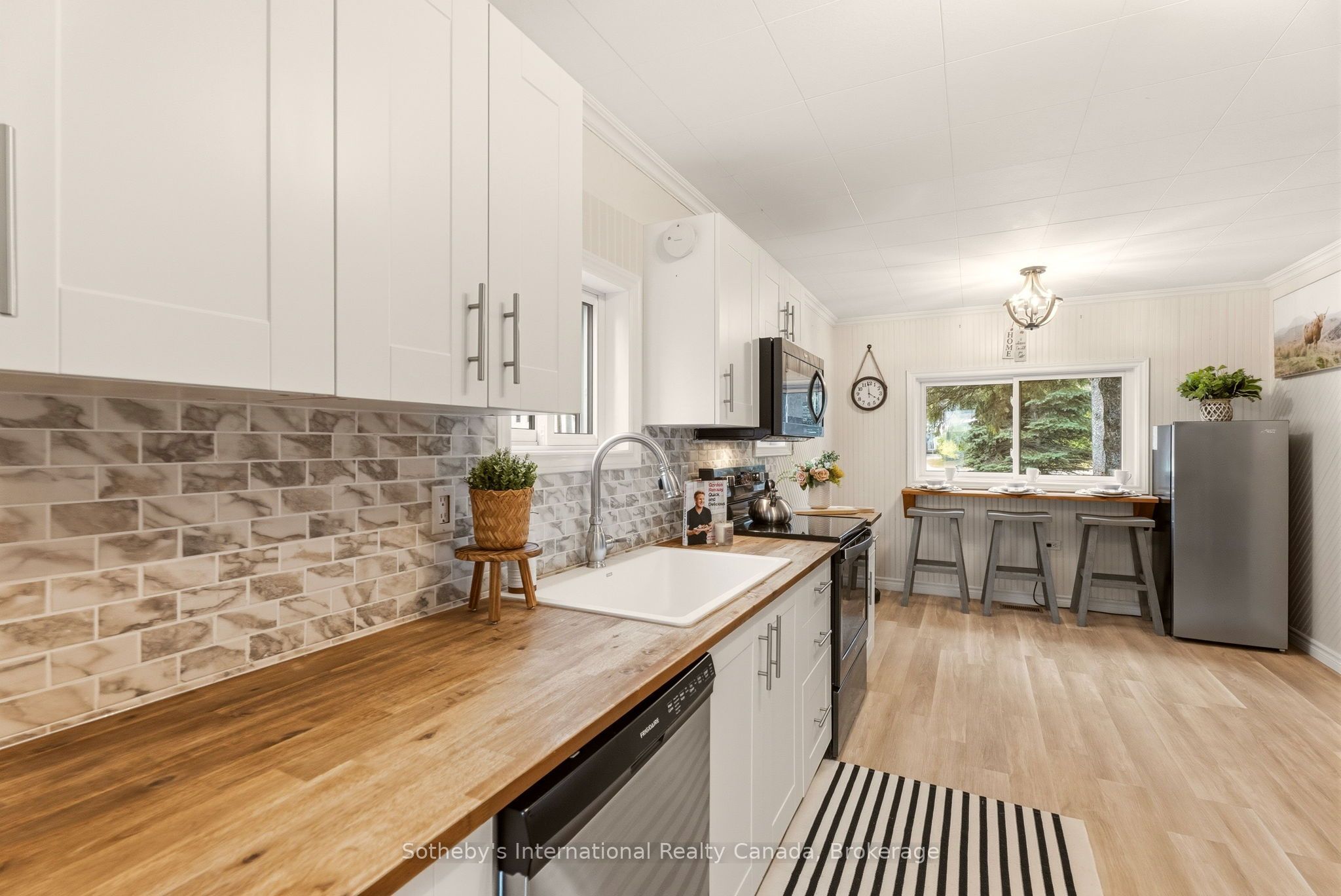 543 Muskoka Rd 3 Road N Property Photo 16