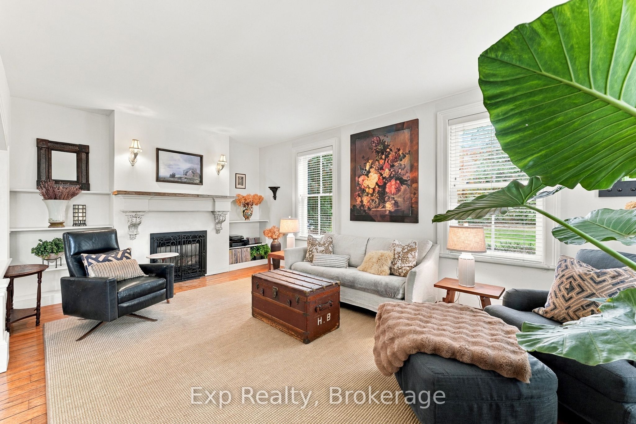 835 Brook Road N Property Photo 14