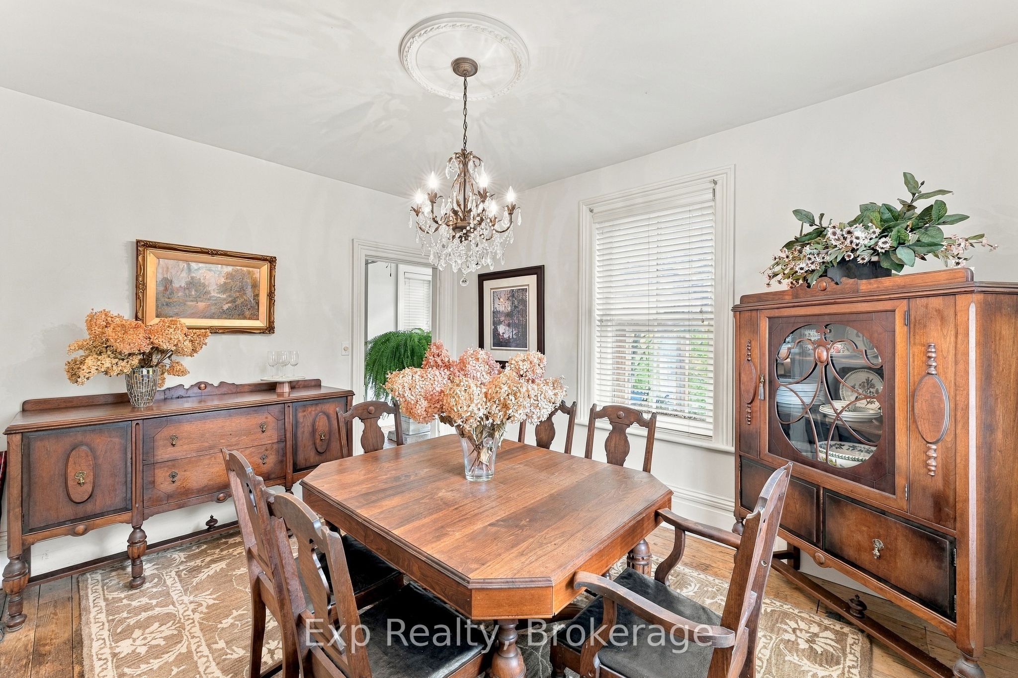 835 Brook Road N Property Photo 16