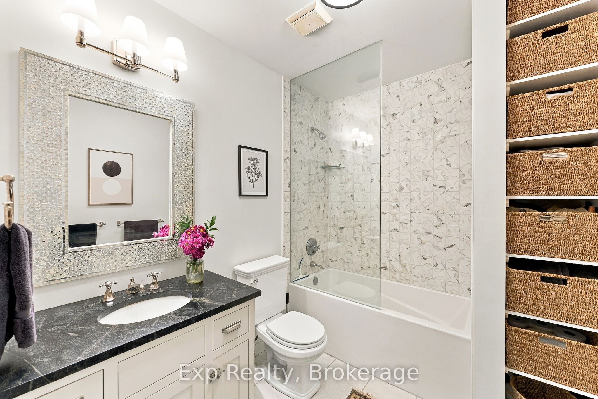 835 Brook Road N Property Photo 32