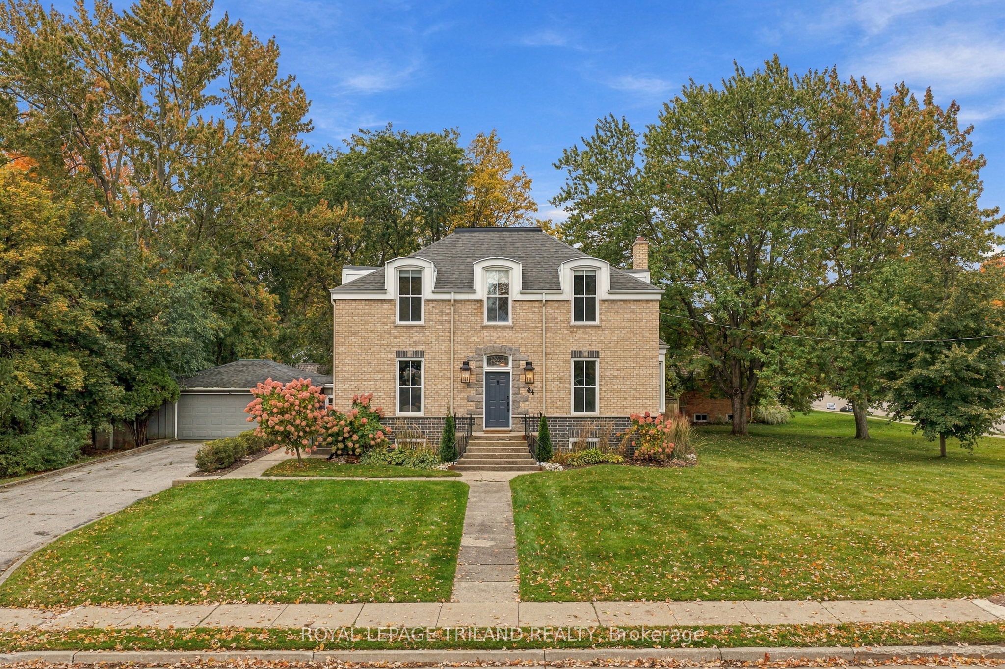 64 South Street W Property Photo 1