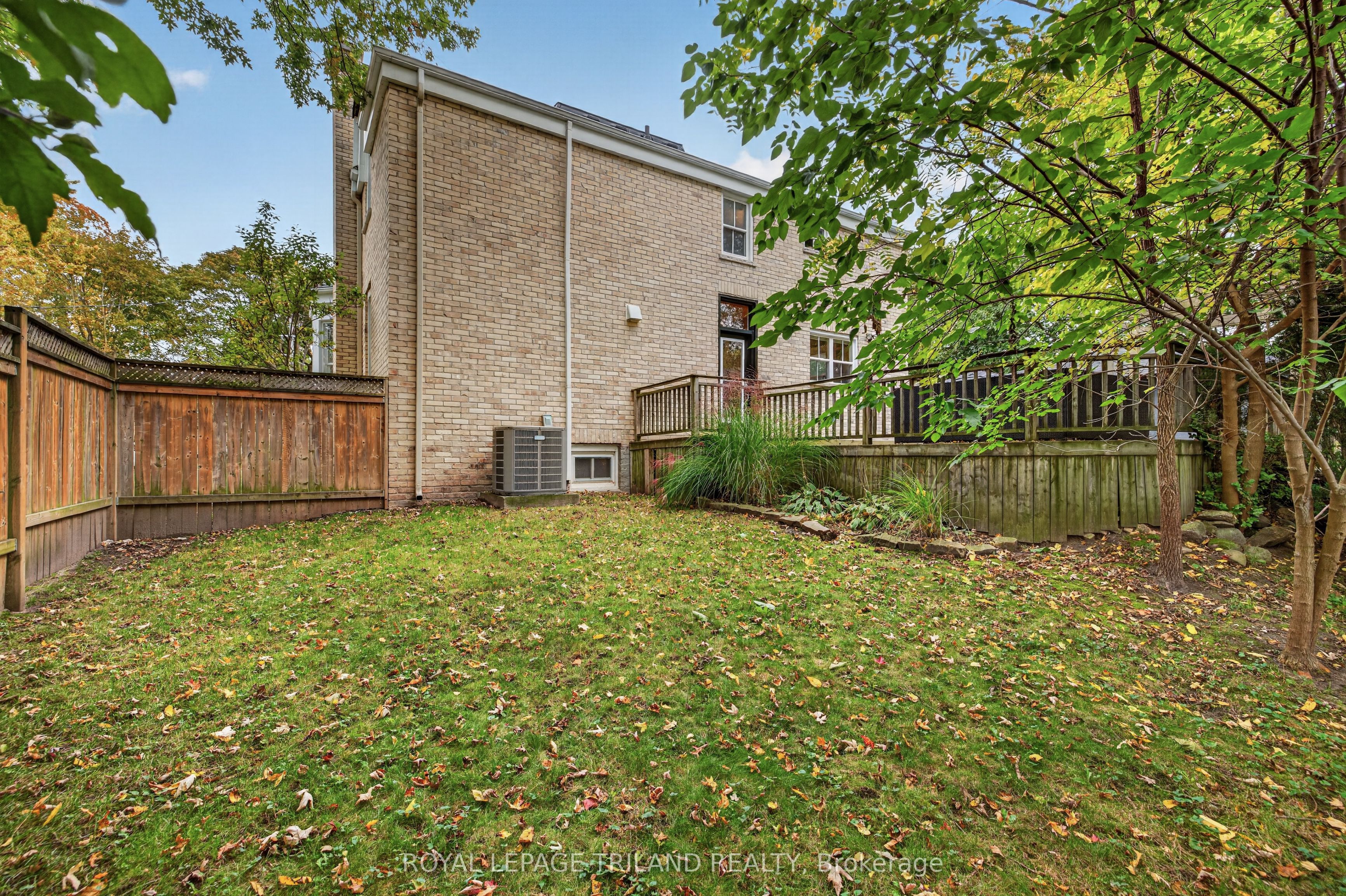 64 South Street W Property Photo 40