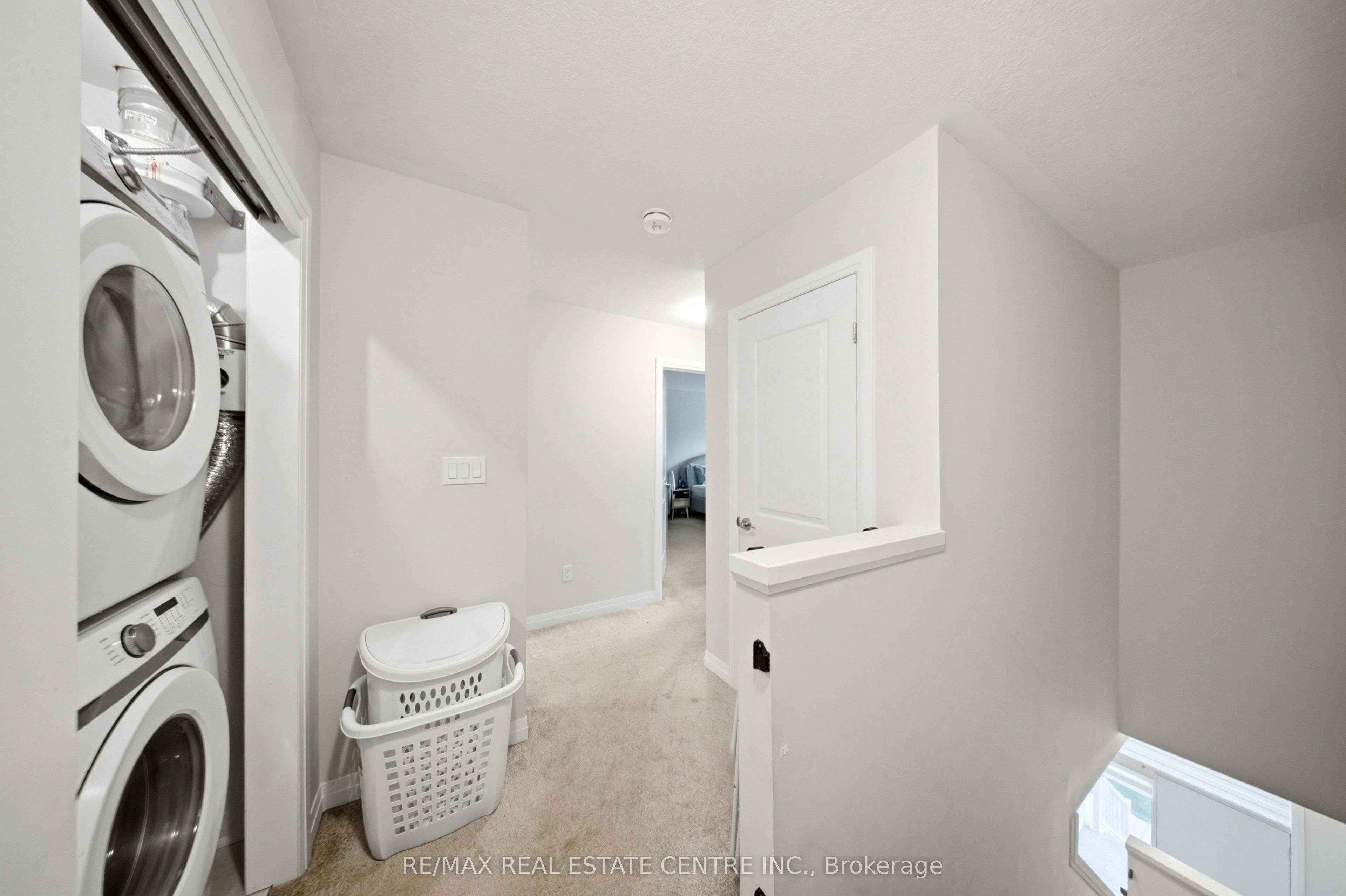 57 Progress Crescent Property Photo 16