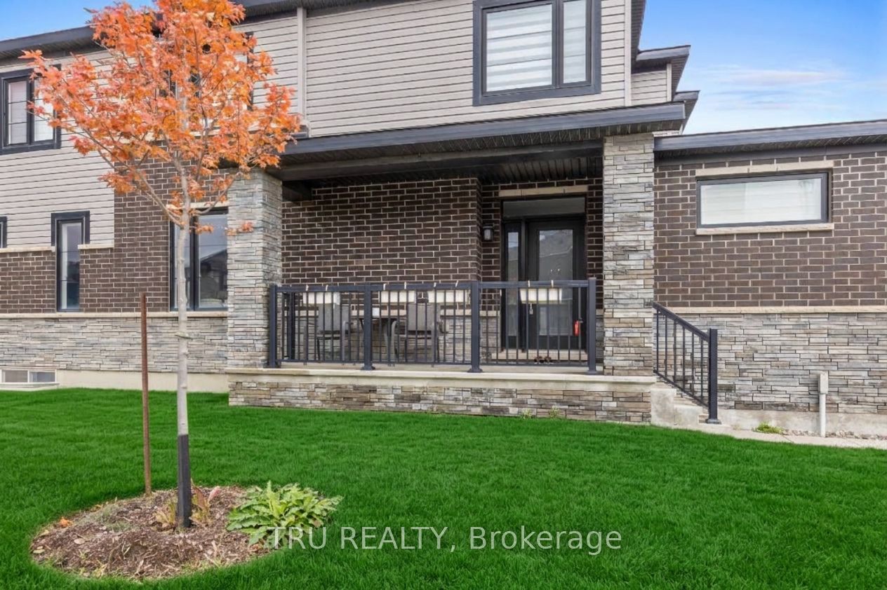 624 Galarneau Way Property Photo 3