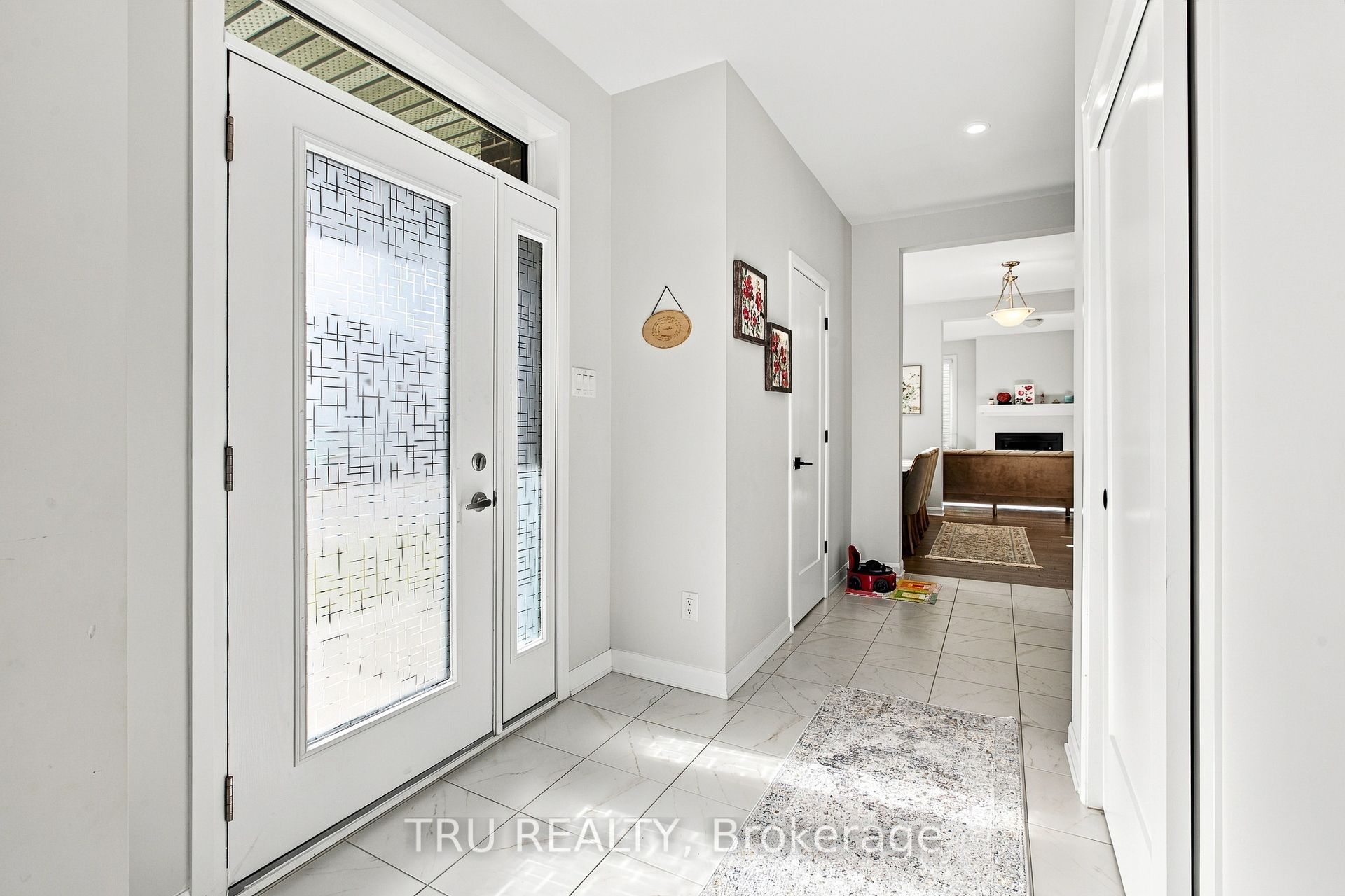 624 Galarneau Way Property Photo 4