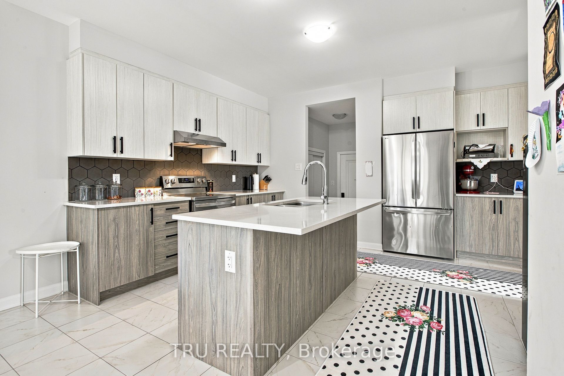 624 Galarneau Way Property Photo 15