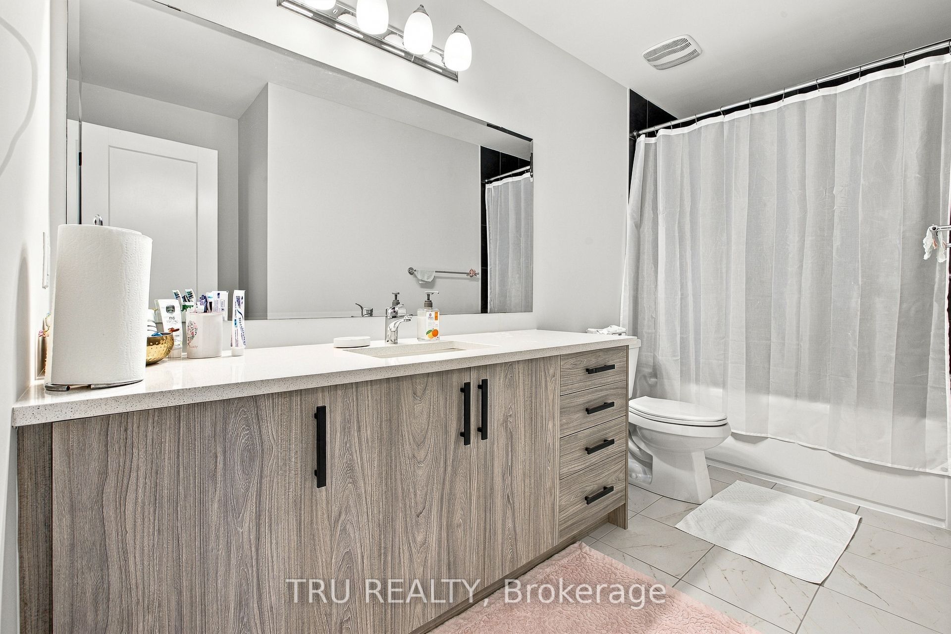 624 Galarneau Way Property Photo 28
