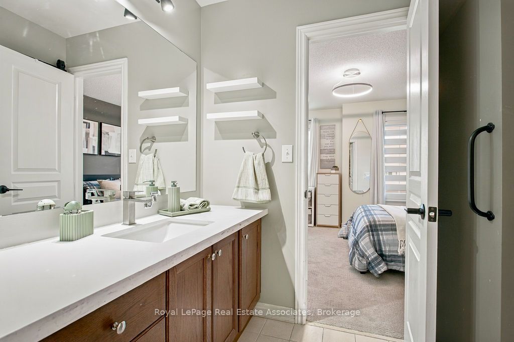 34 Humphrey Street Property Photo 24