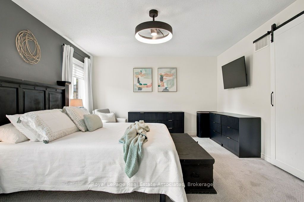 34 Humphrey Street Property Photo 35