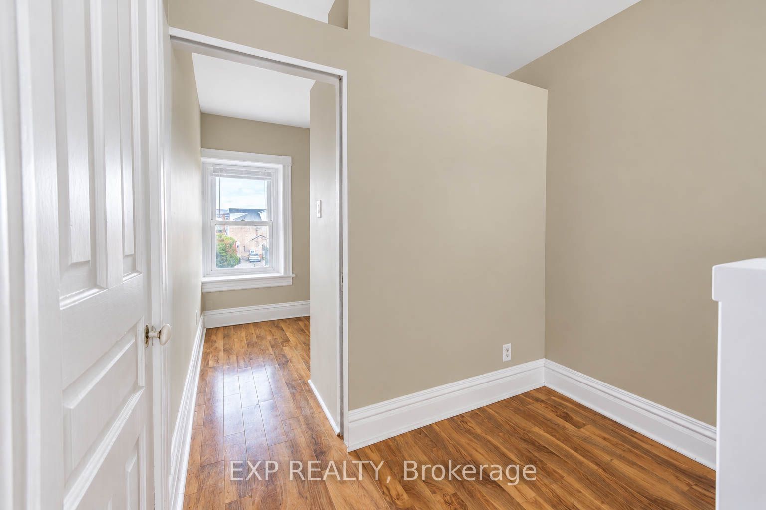 5 George Street S Property Photo 11