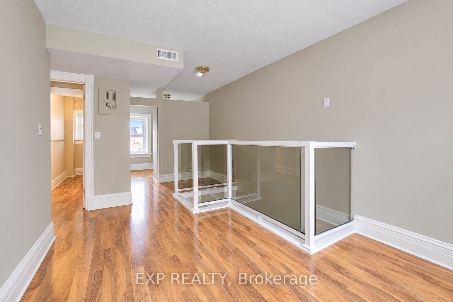 5 George Street S Property Photo 13